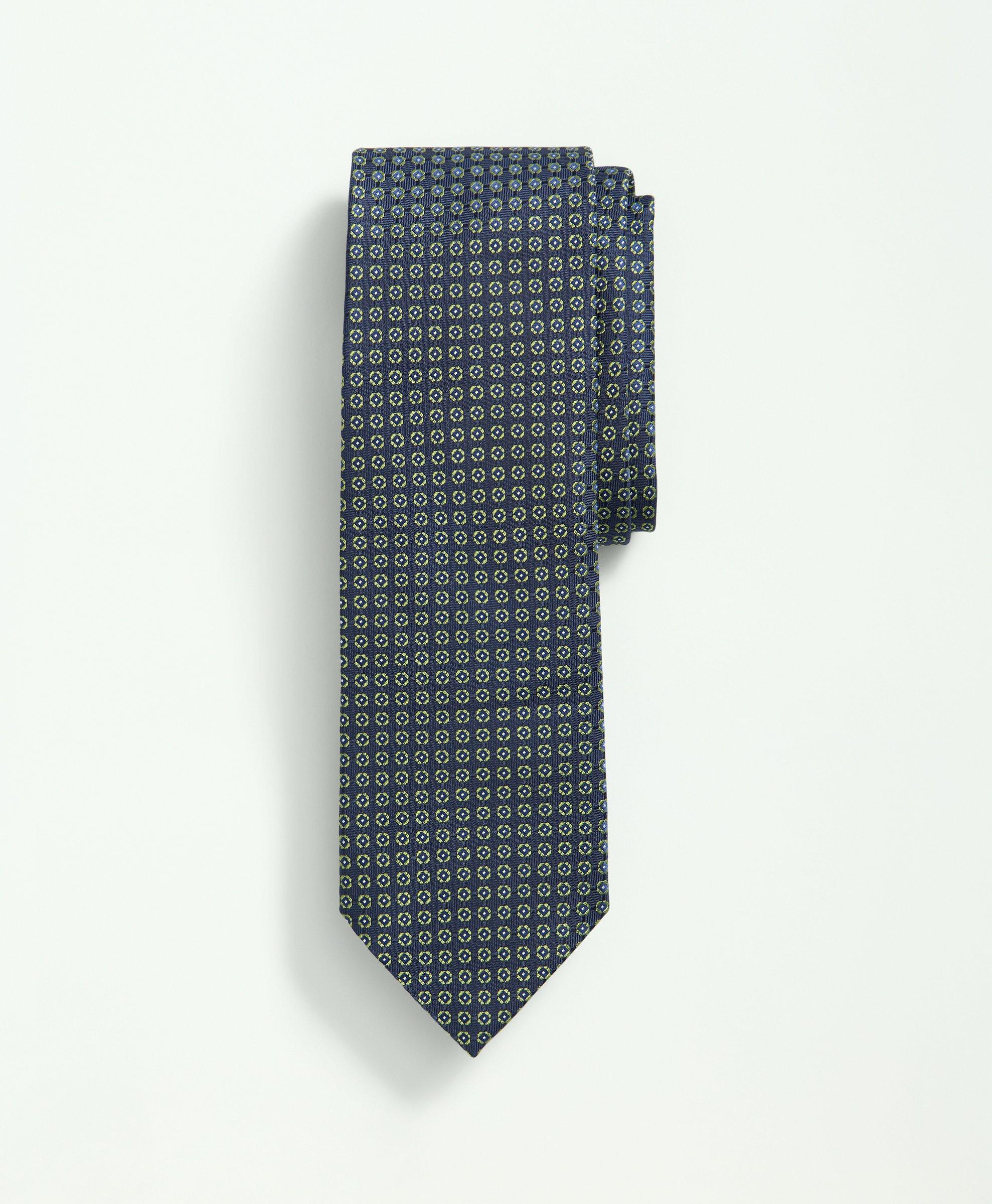 Brooks Brothers Silk Woven Mini Geo Pattern Tie | Navy | Size Regular
