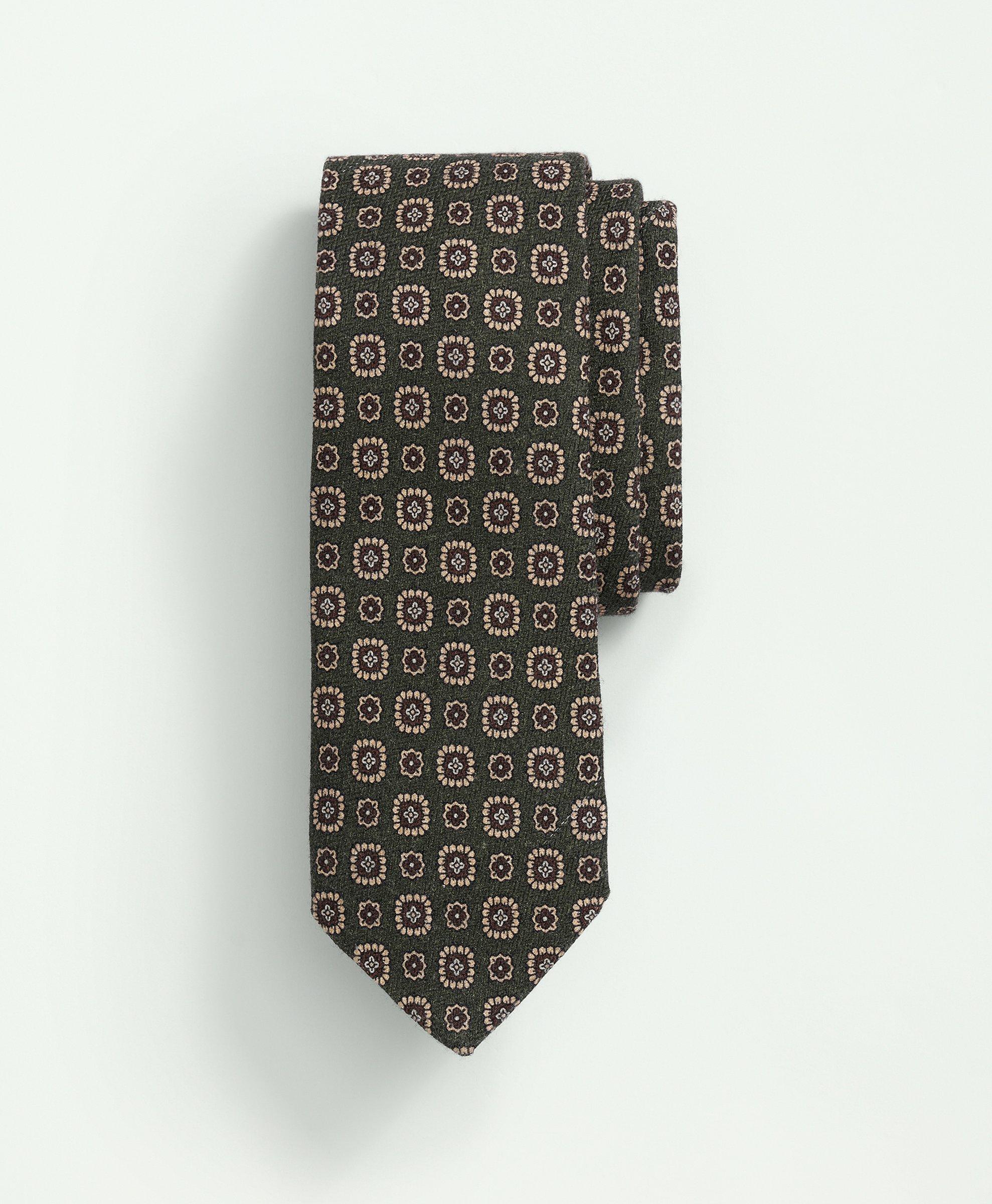 Brooks Brothers Wool Silk Cashmere Chevron Foulard Tie | Dark Green | Size Regular