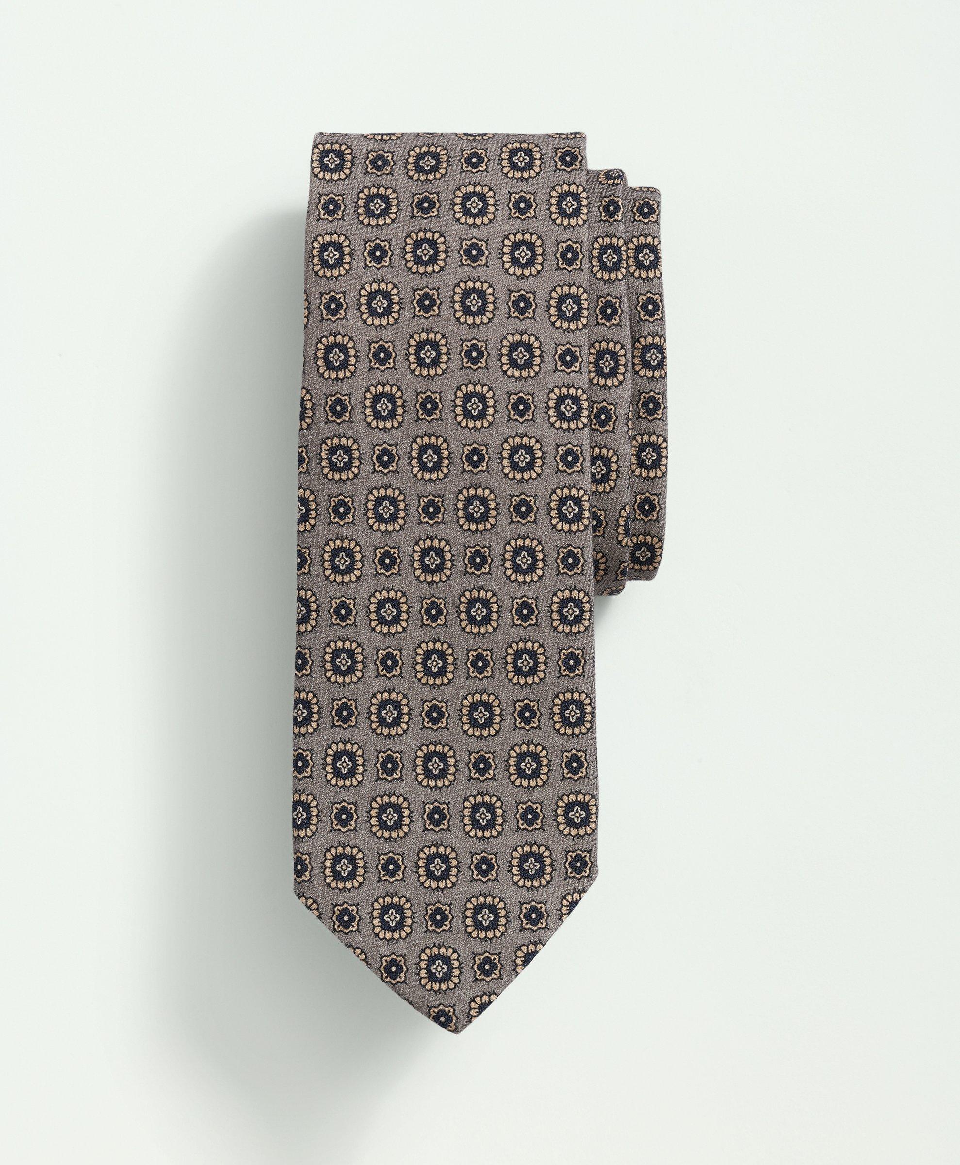 Brooks Brothers Wool Silk Cashmere Chevron Foulard Tie | Grey | Size Regular