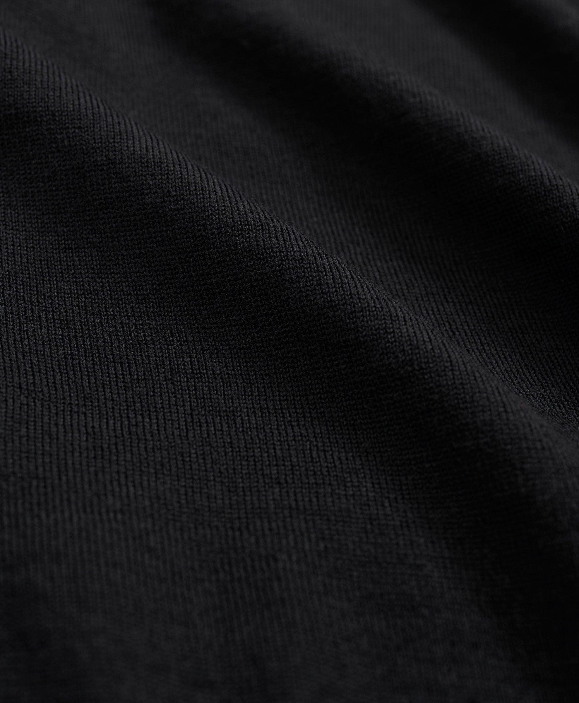 Fine Merino Wool V-Neck Sweater