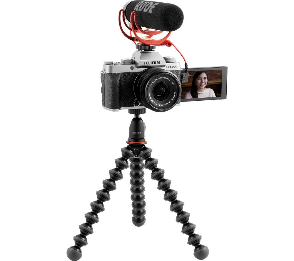 FUJIFILM X-T200 Mirrorless Camera Vlogger Kit with FUJINON XC 15-45 mm f/3.5-5.6 OIS PZ Lens - Silver