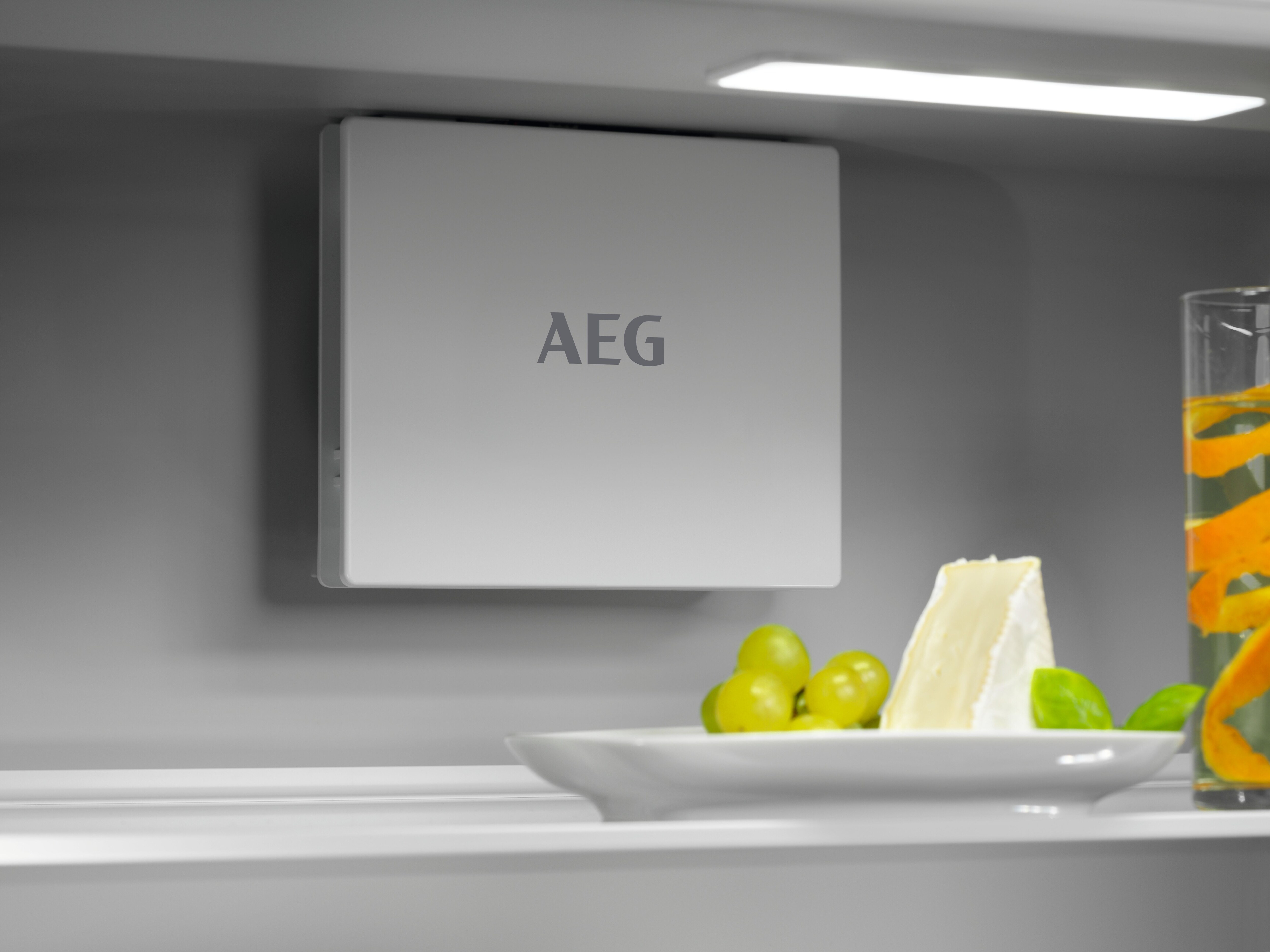 http://cdn.media.amplience.net/i/euronics/AEGNSK6D181EC_3