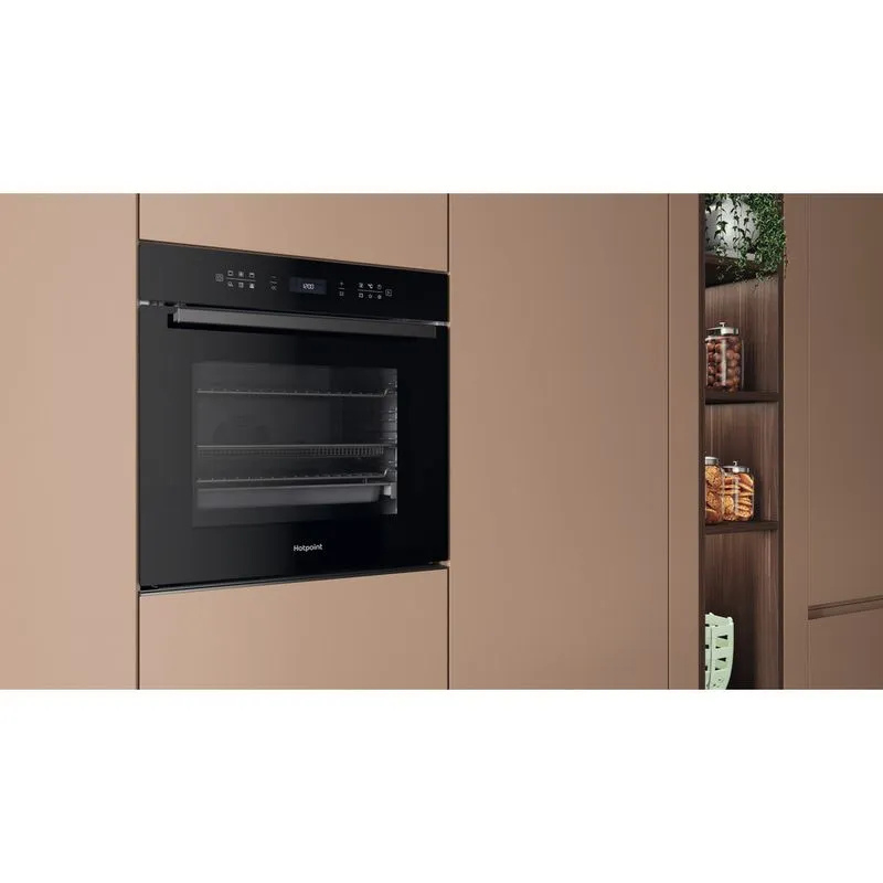 http://cdn.media.amplience.net/i/euronics/HOTHOI68PT1SBUK_4