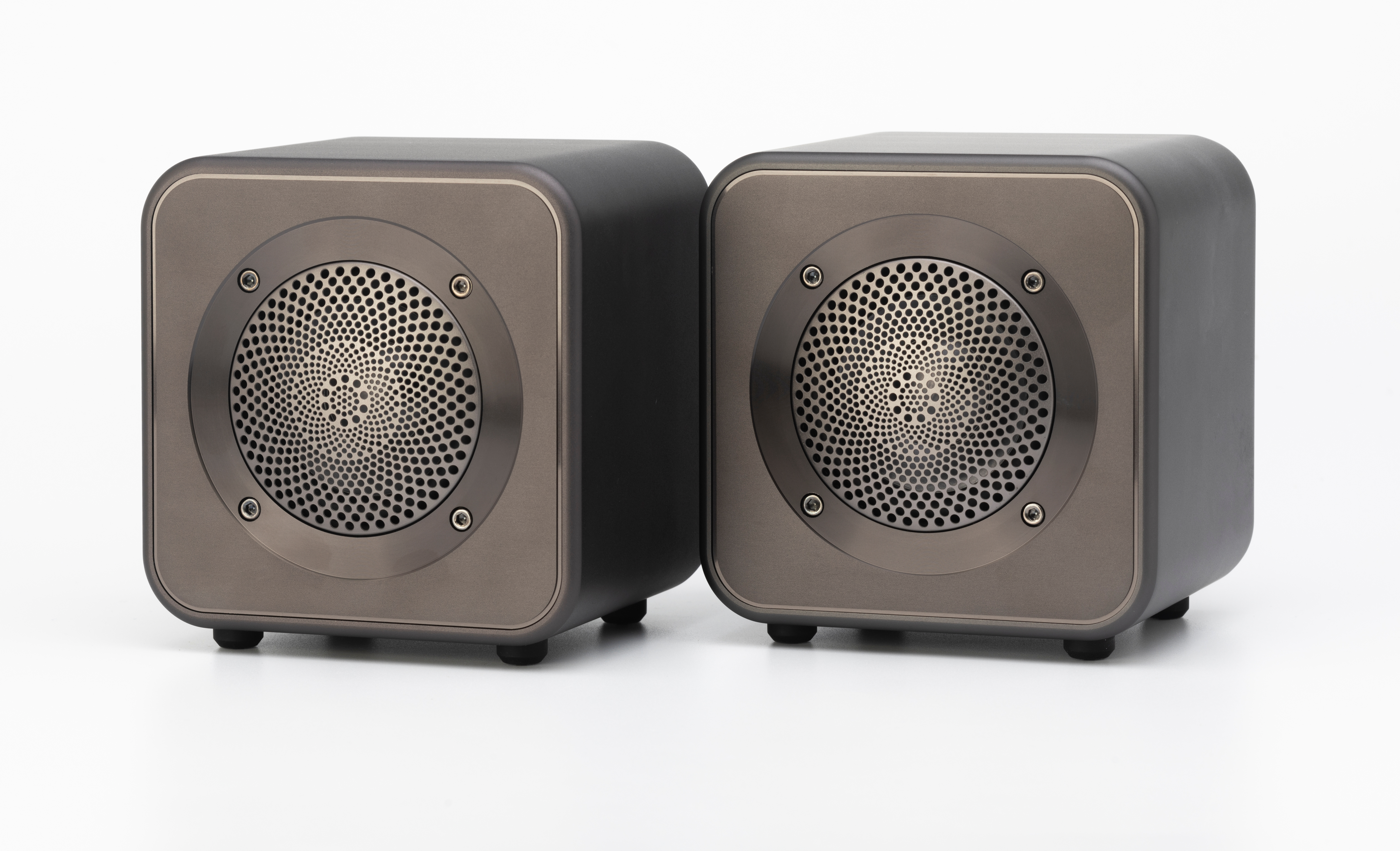 http://cdn.media.amplience.net/i/euronics/MIAUSTREAMGO_3