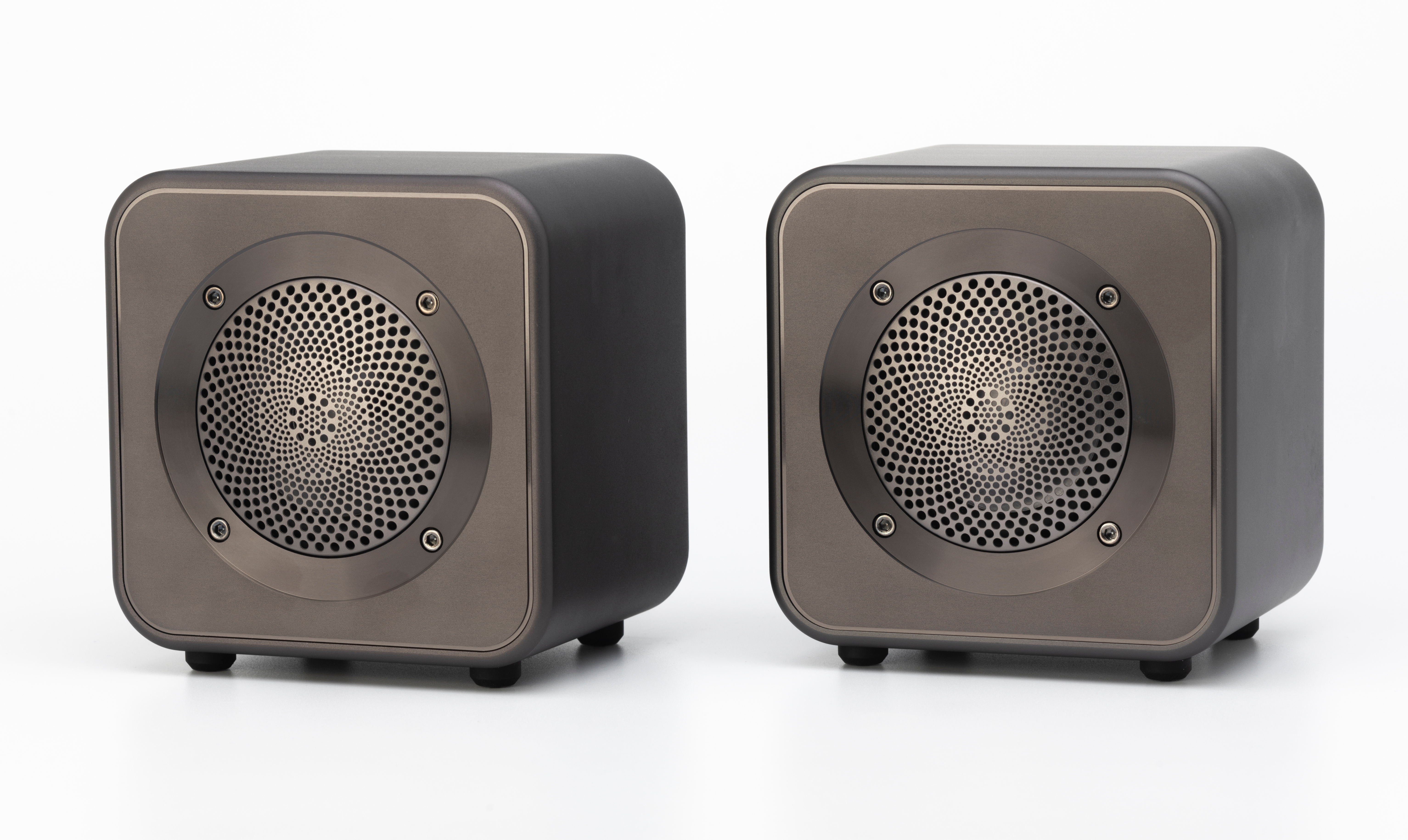 http://cdn.media.amplience.net/i/euronics/MIAUSTREAMGO_4