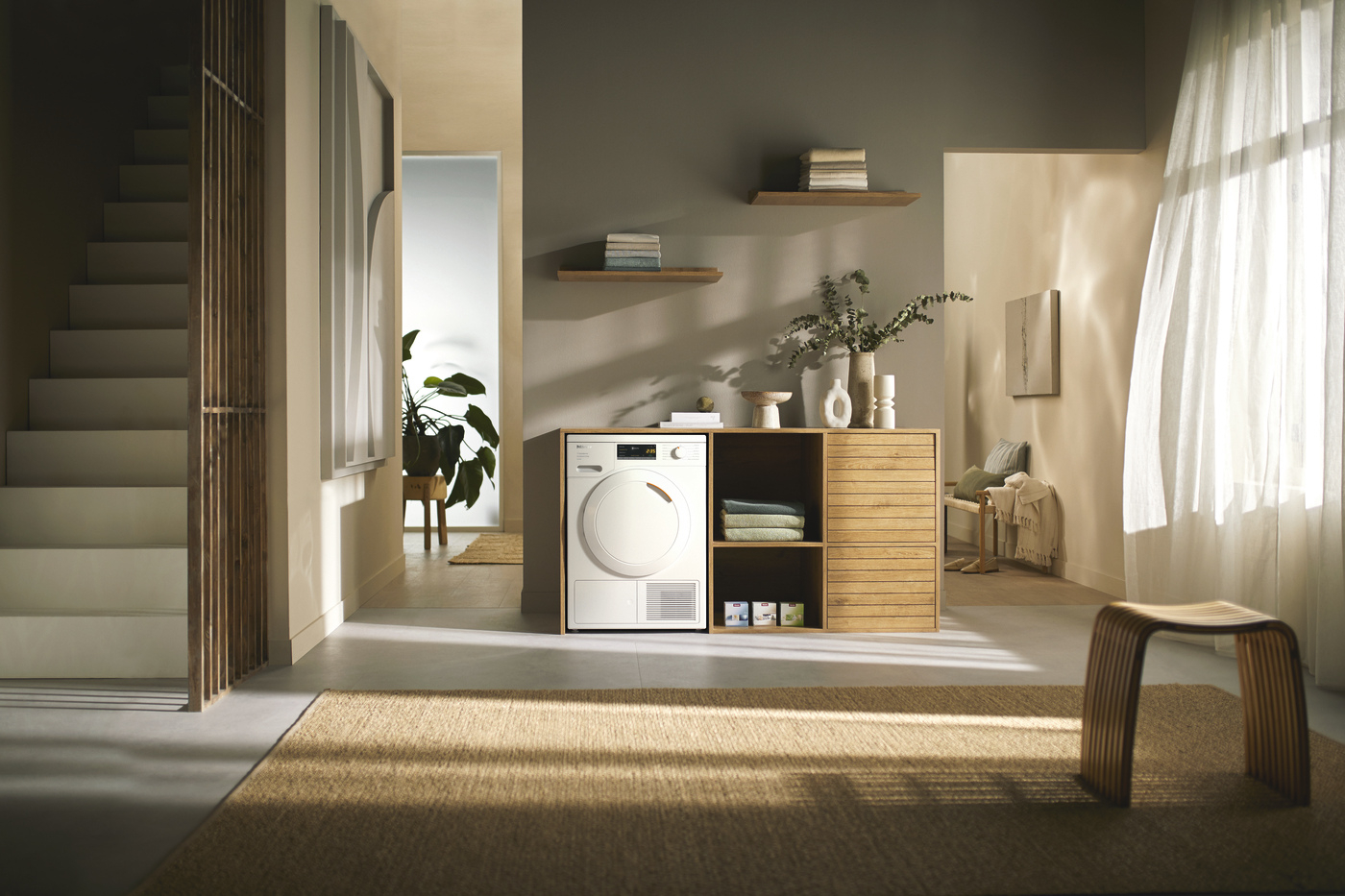 http://cdn.media.amplience.net/i/euronics/MIETEA525WP_7