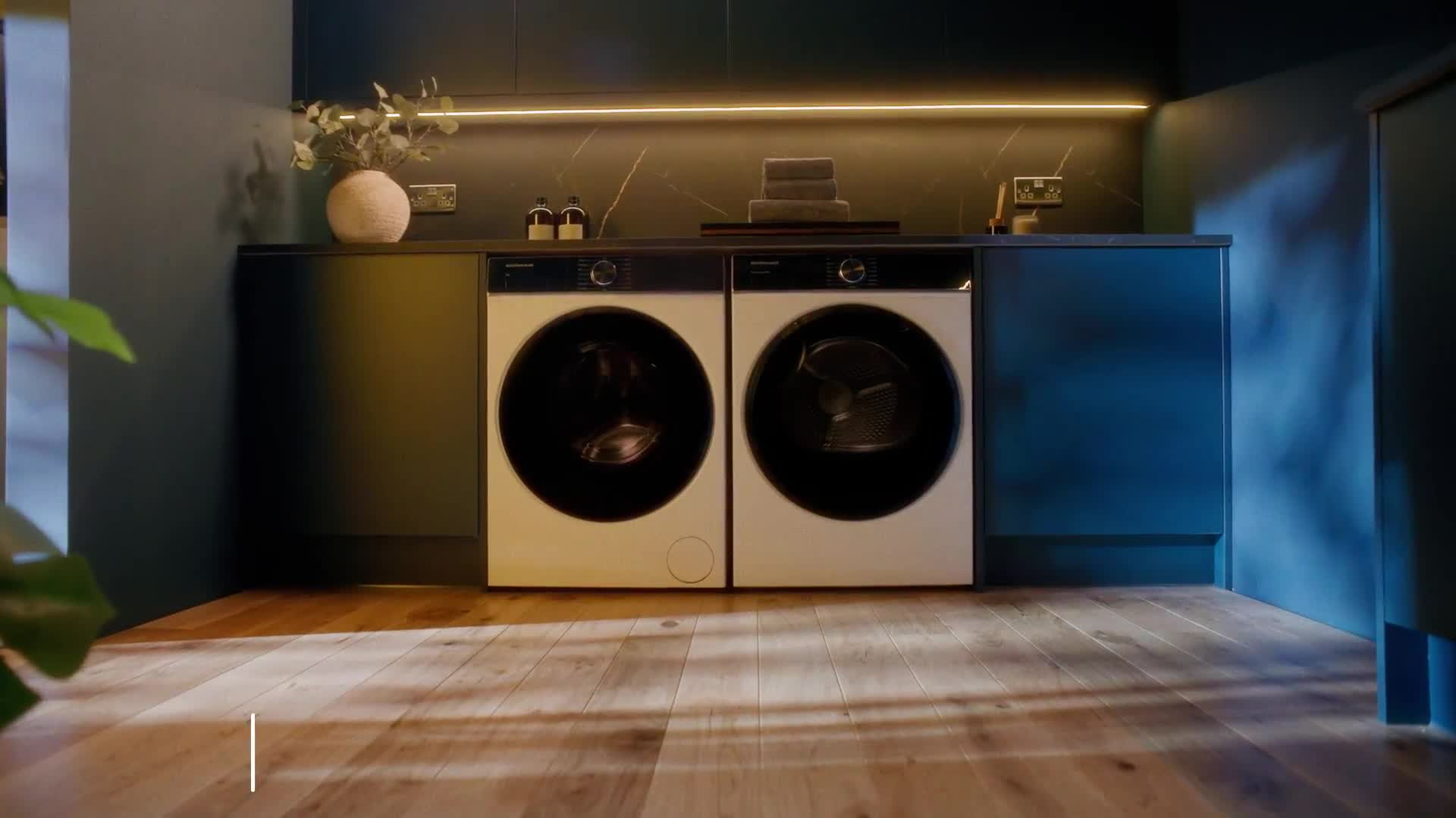 http://cdn.media.amplience.net/v/euronics/SCHWMSF01814AW_video/thumbs/49074235-f7a2-4e06-b13a-2f902e2f8358