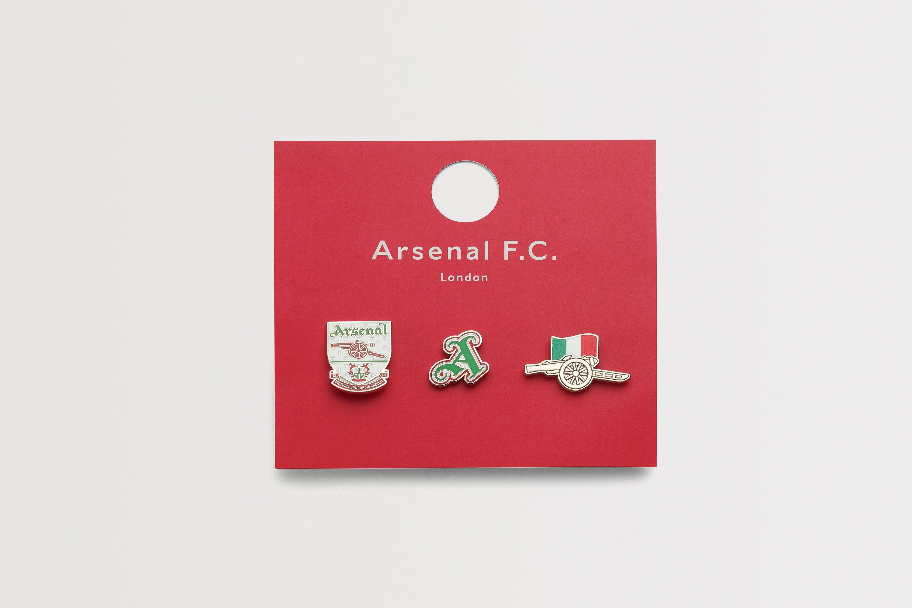 Arsenal Classics Italy Blue Pin Badge Set