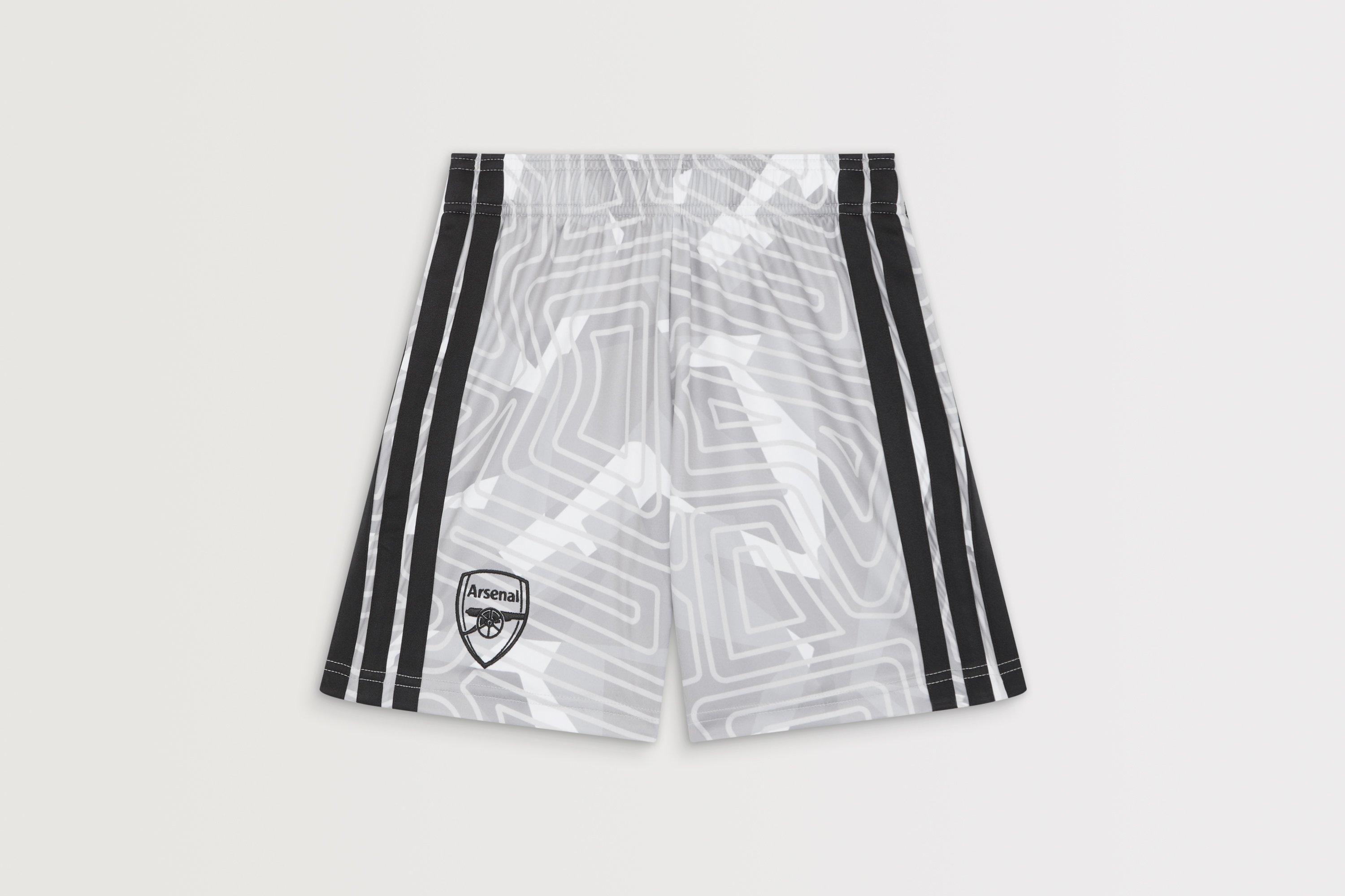 Arsenal adidas Kids 26/27 Home Goalkeeper Shorts
