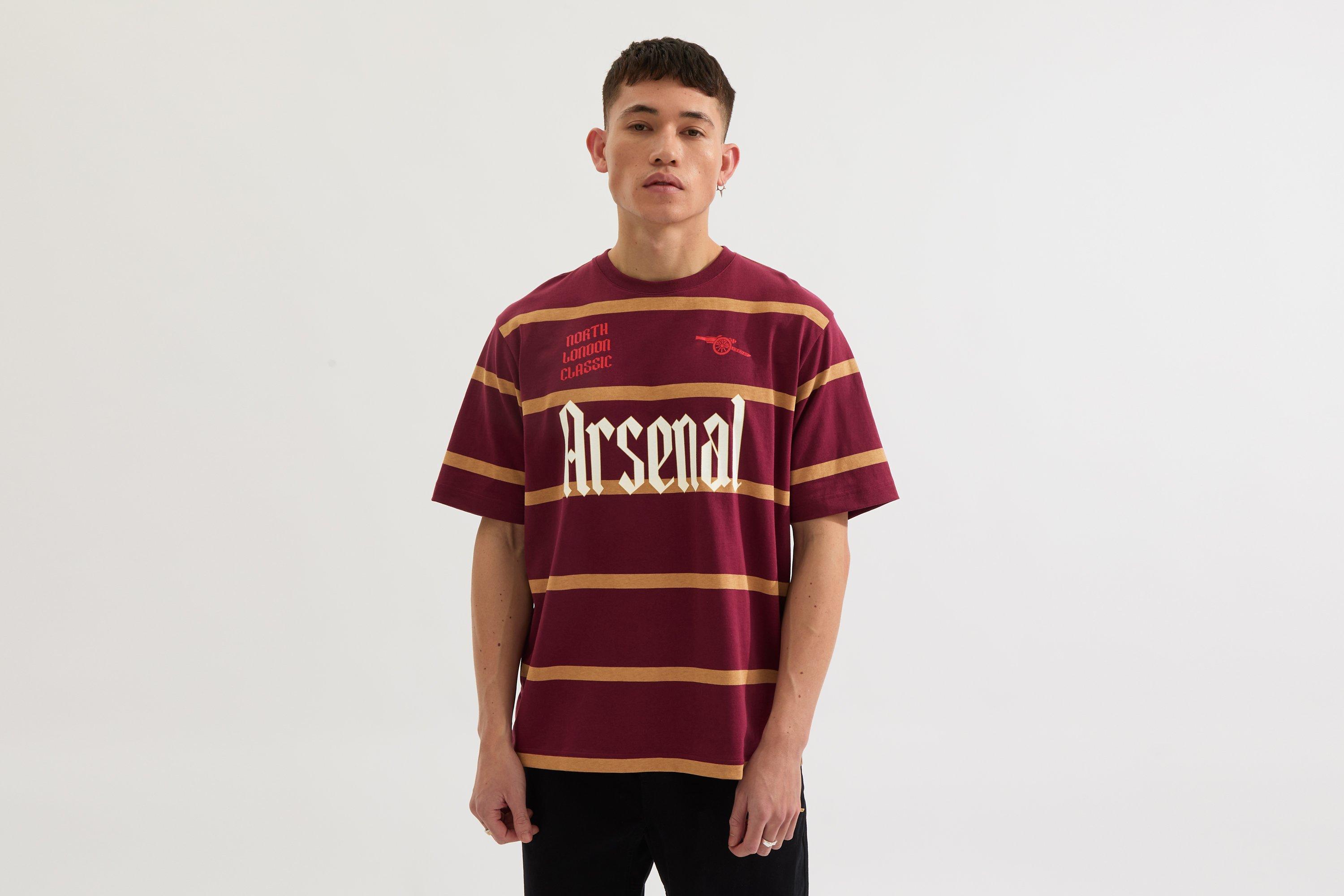  Arsenal バーガンディ　ストライプ シャツ 新品　XXL Arsenal North London Classic Burgundy Striped T-Shirt | Official