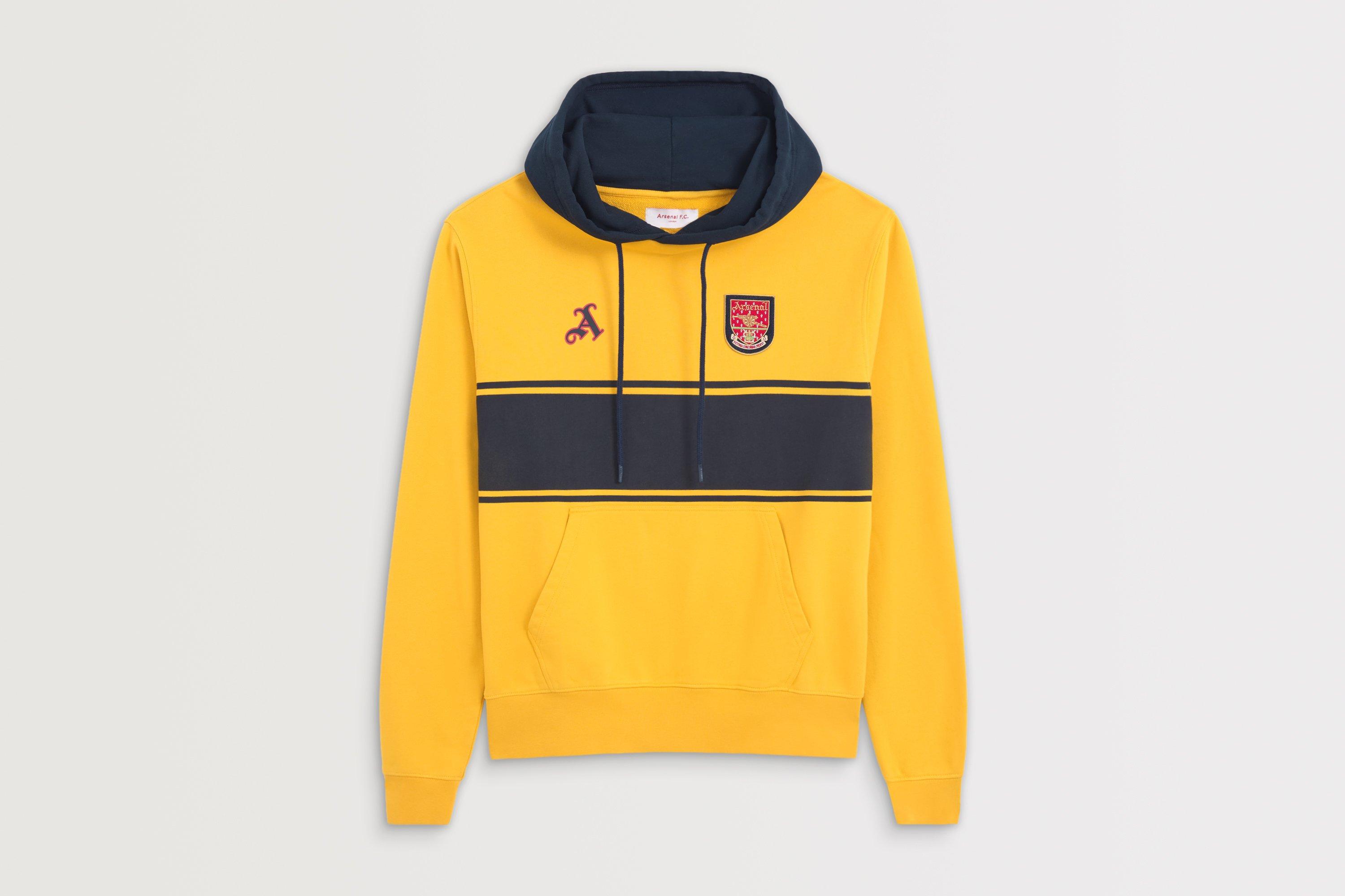 Sweatshirts & Hoodies