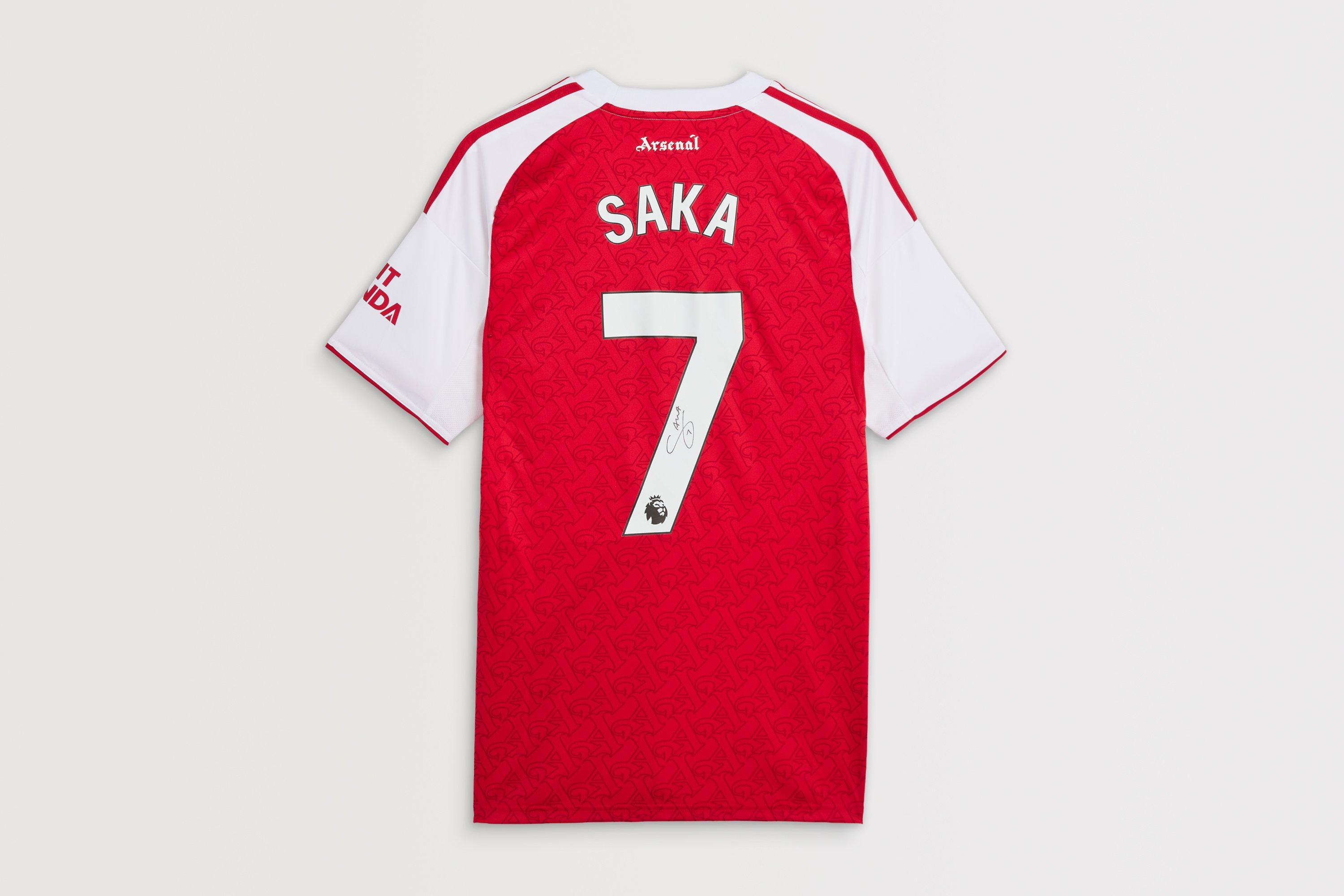 Arsenal 25/26 Home Boxed Signed Shirt SAKA | Official Online Store