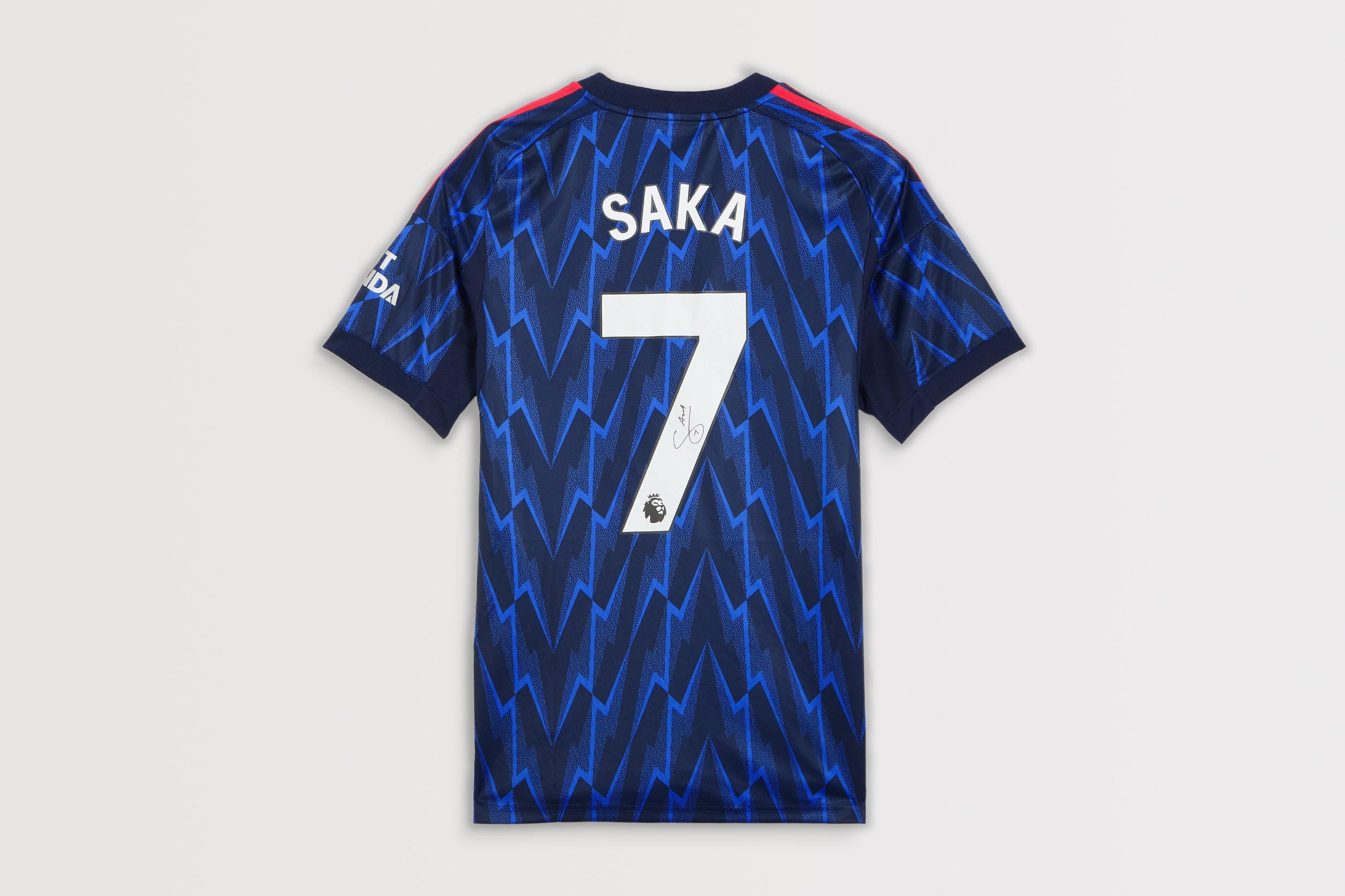 Arsenal 25/26 Away Boxed Signed Shirt SAKA | Official Online Store
