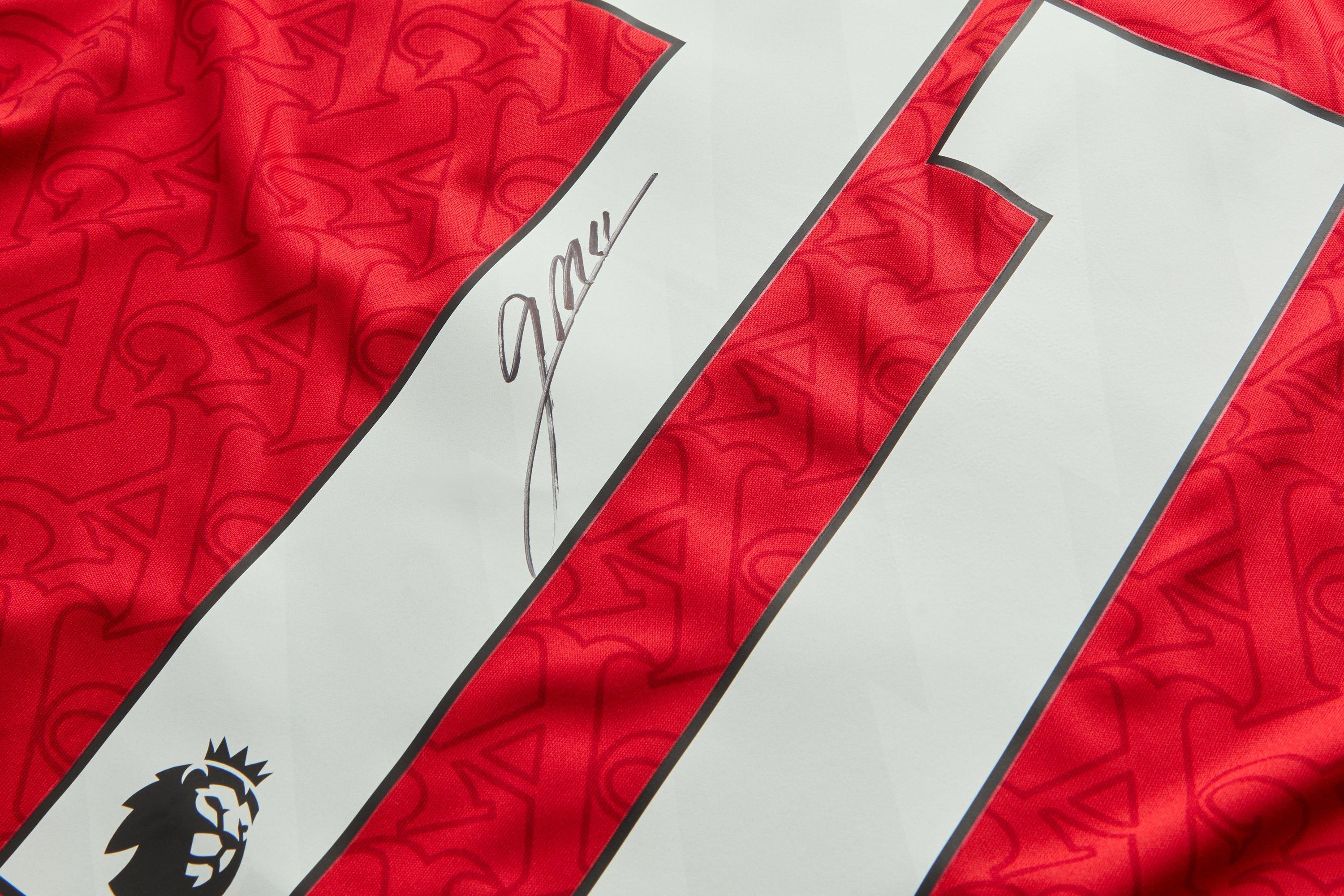 Arsenal 25/26 Home Boxed Signed Shirt MARTINELLI | Official Online