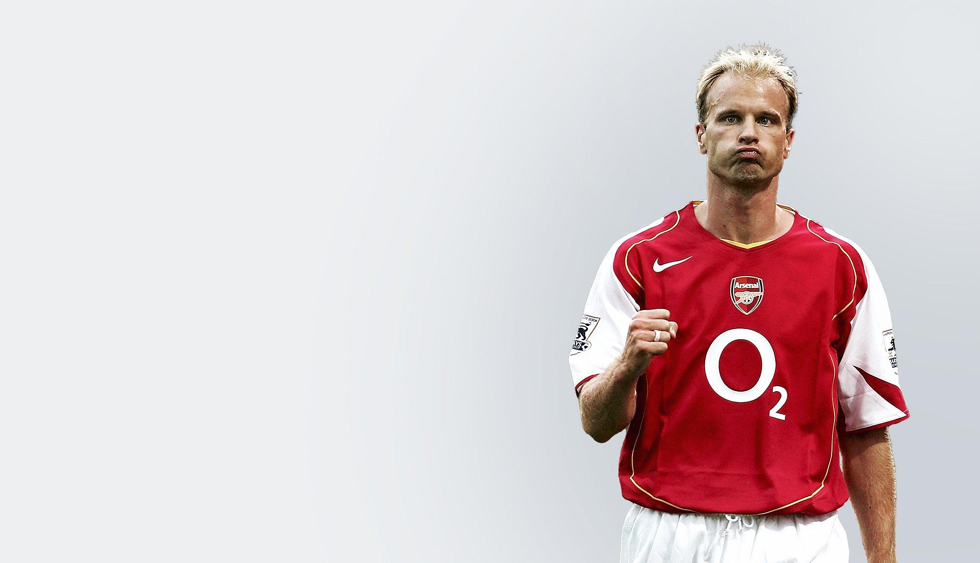 Dennis Bergkamp ha autografato la maglia da calcio dell'Arsenal Heritage  Invincibles. Cornice Deluxe