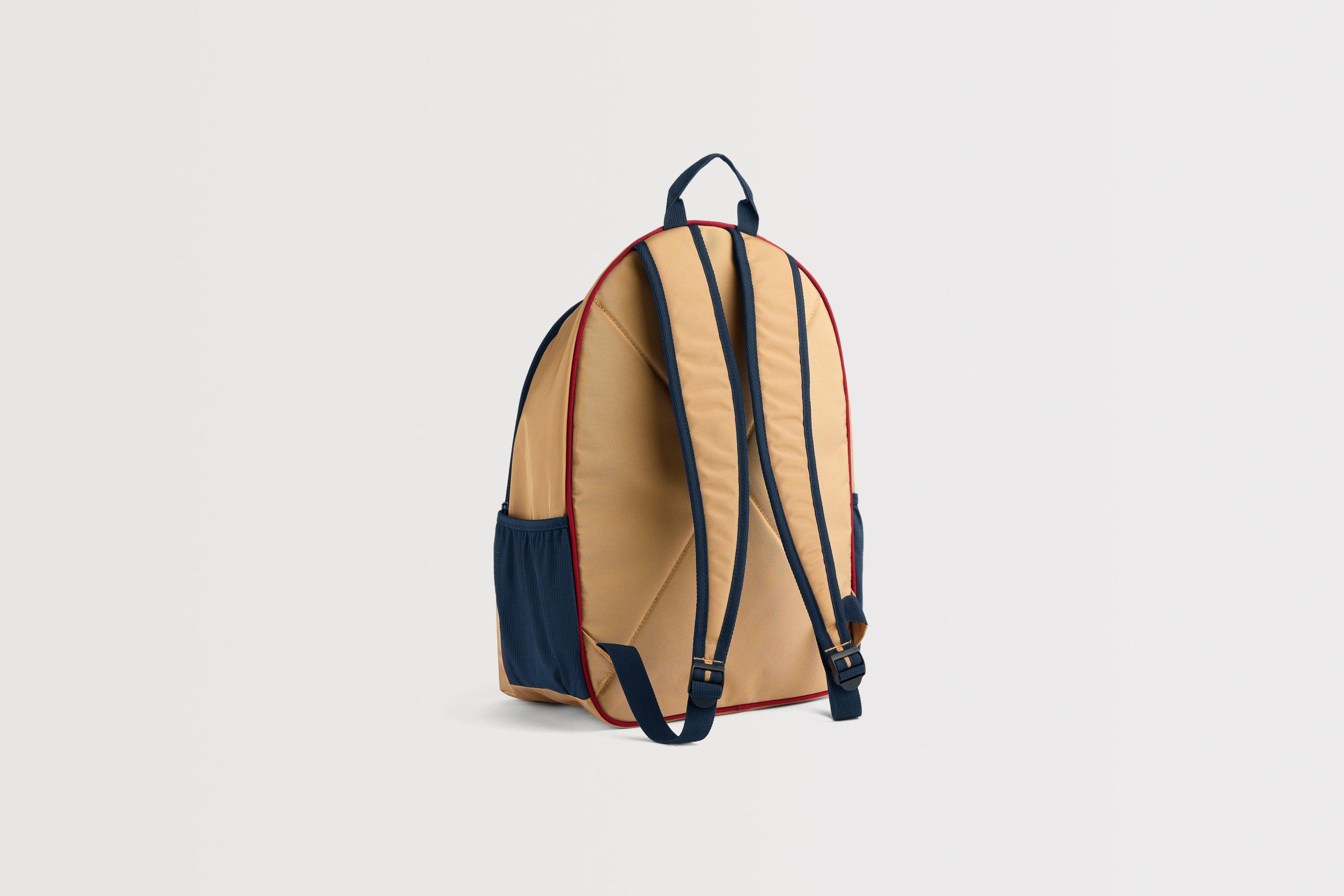 Arsenal Retro Crest Gold Backpack | Official Online Store