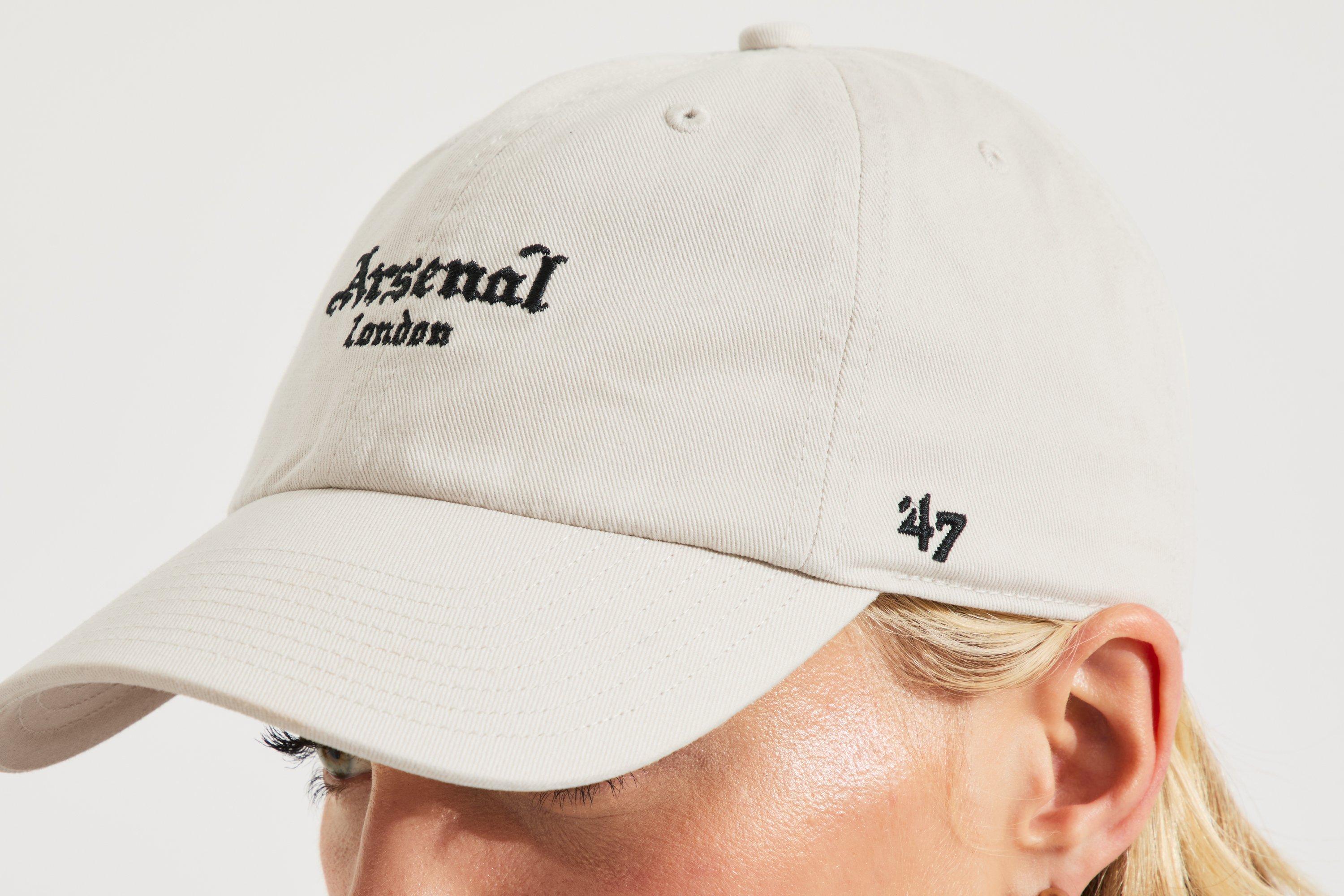 Arsenal 47 Beige Gothic Script Cap | Official Online Store