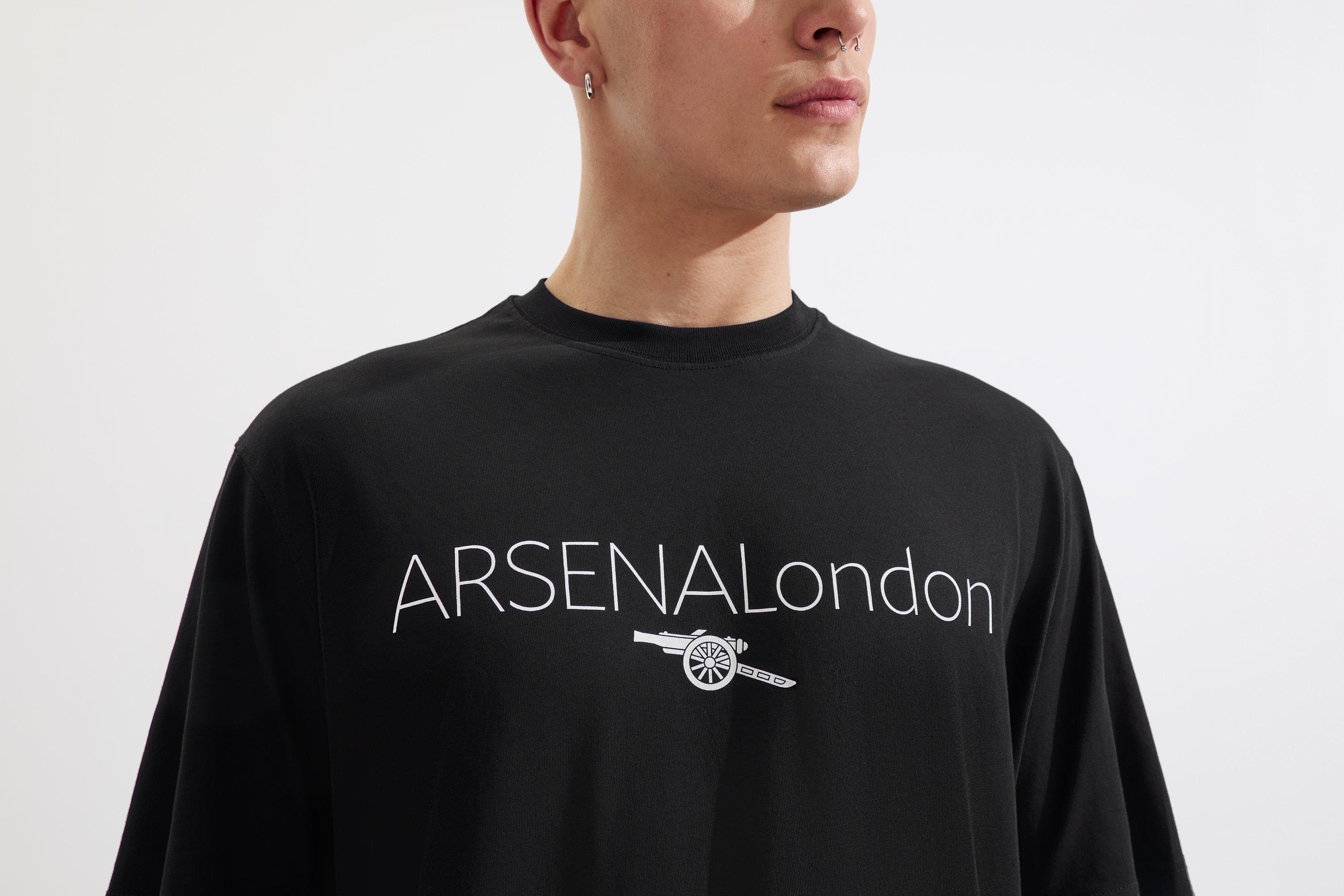 Arsenal London Black Graphic T-Shirt | Official Online Store