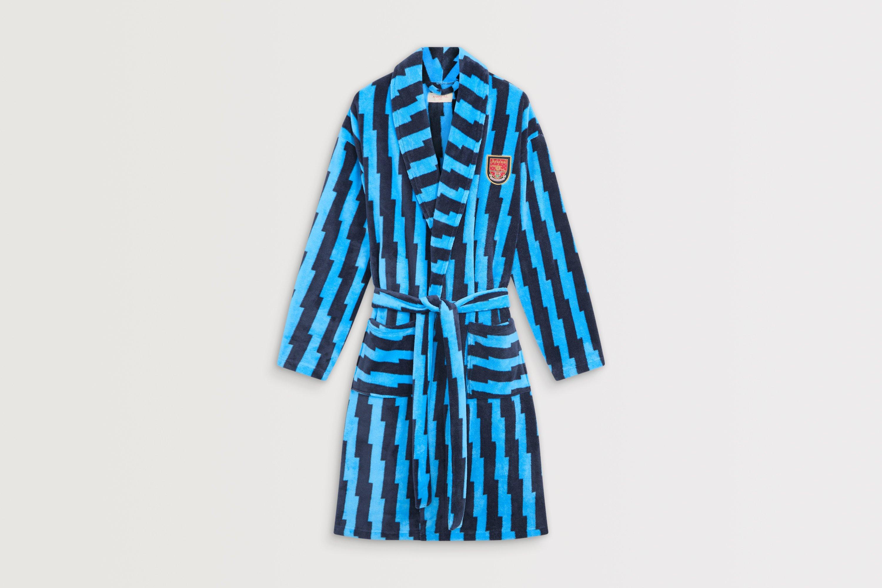 Arsenal Essentials Unisex Lightning Bolt Fleece Dressing Gown