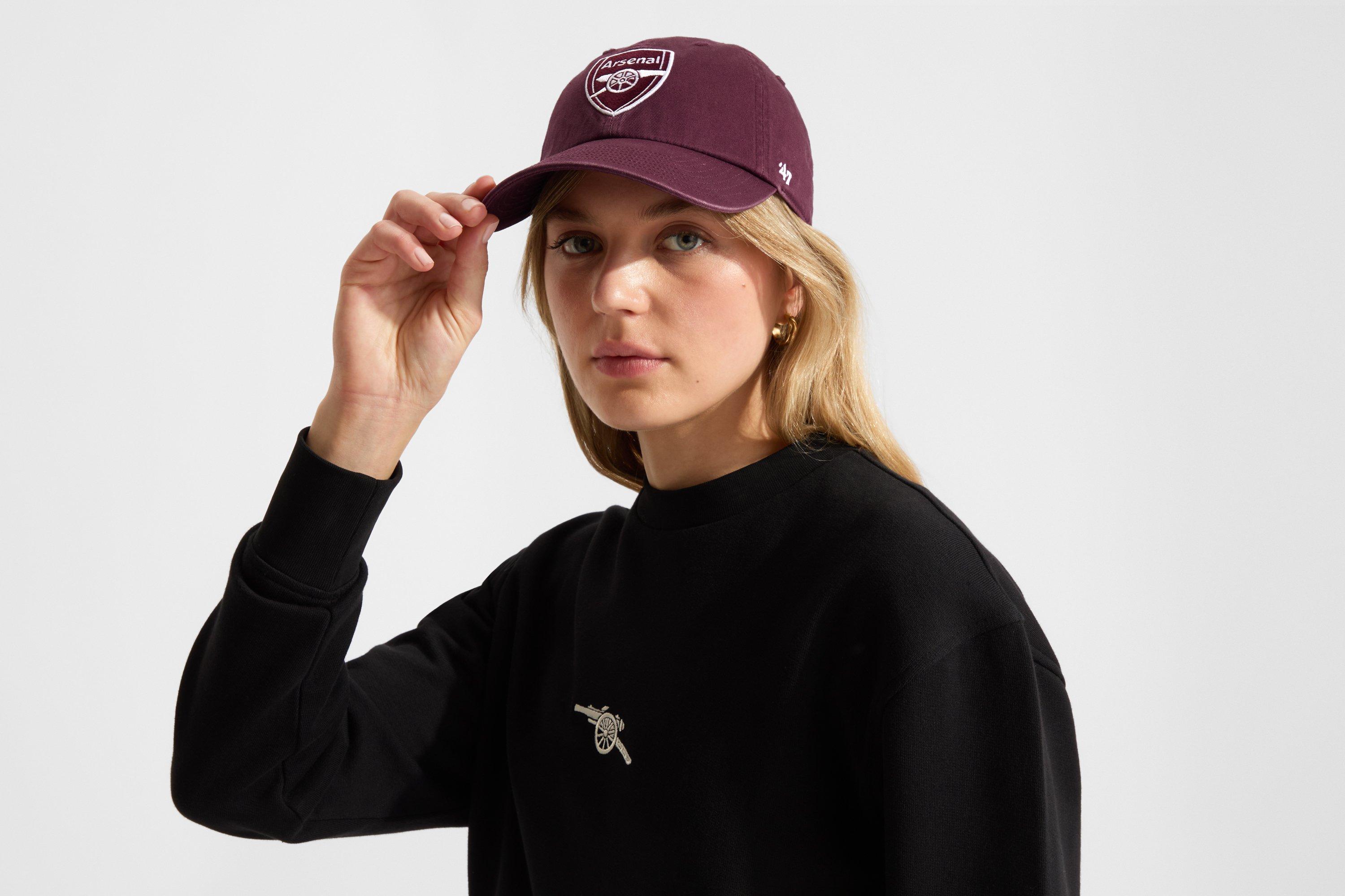 Arsenal 47 Essentials Burgundy Crest Cap | Official Online Store