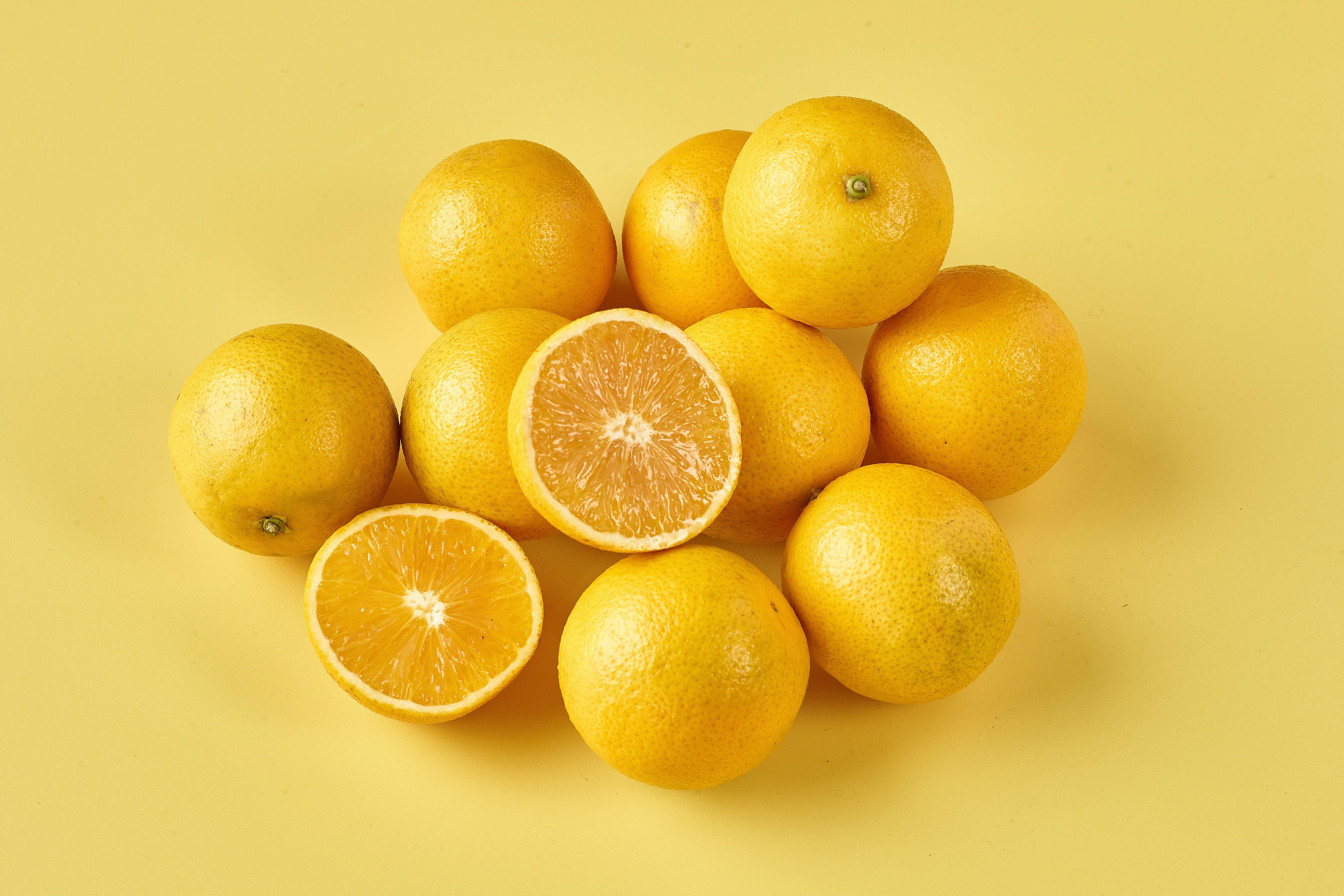 Medium Oranges