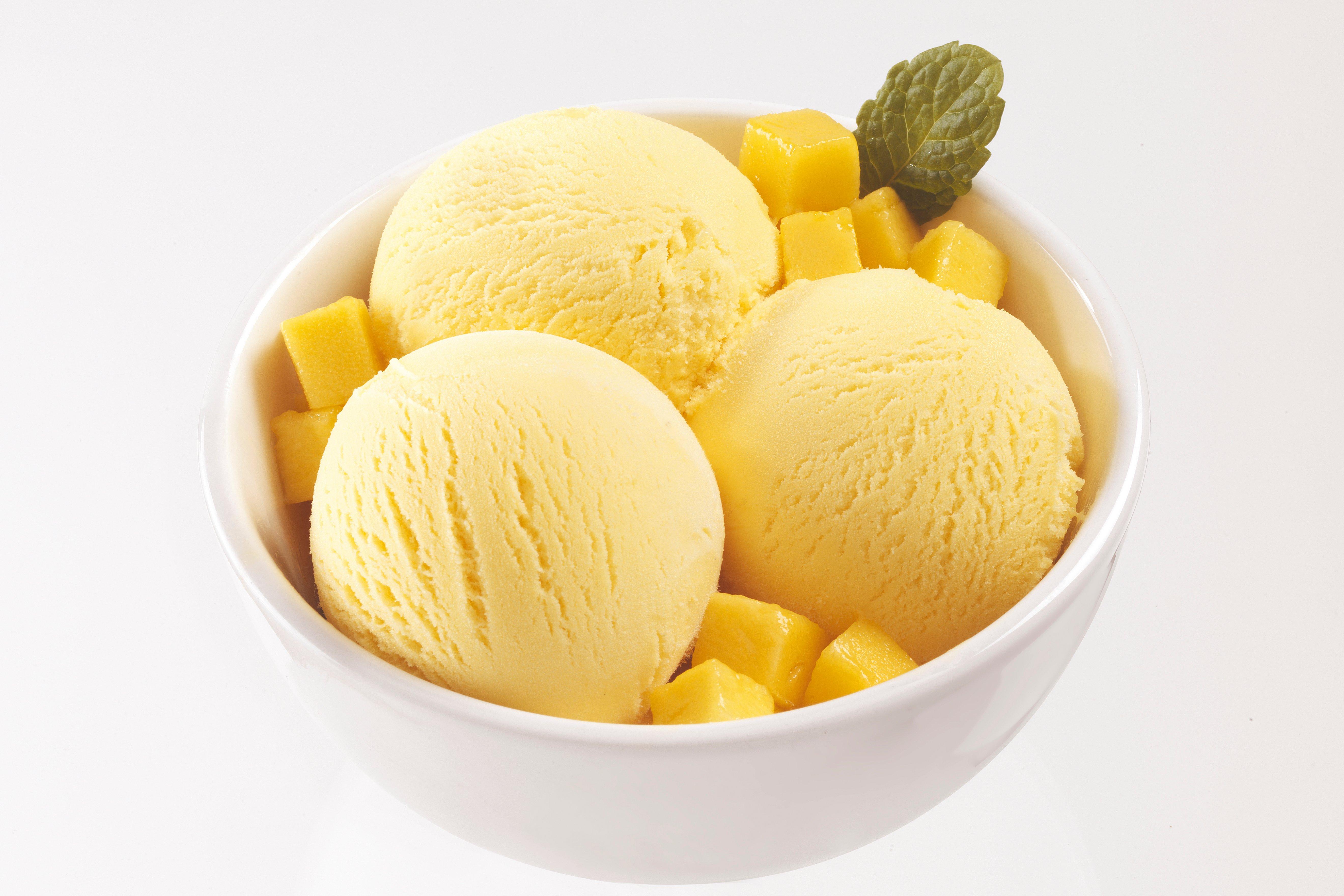 Coolicious Low Fat Mango Frozen Yoghurt 4L