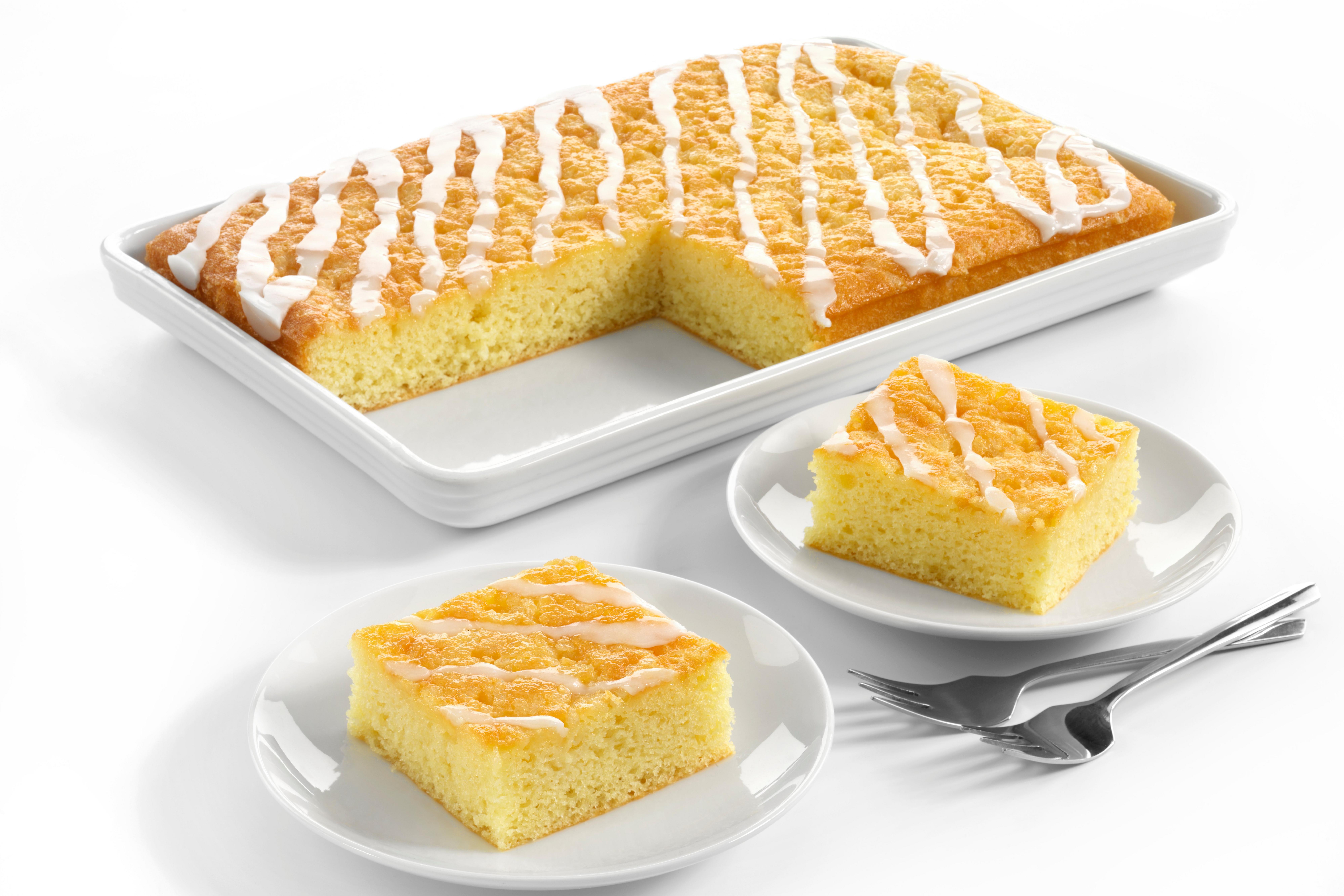Brakes Essentials Lemon Drizzle Traycake