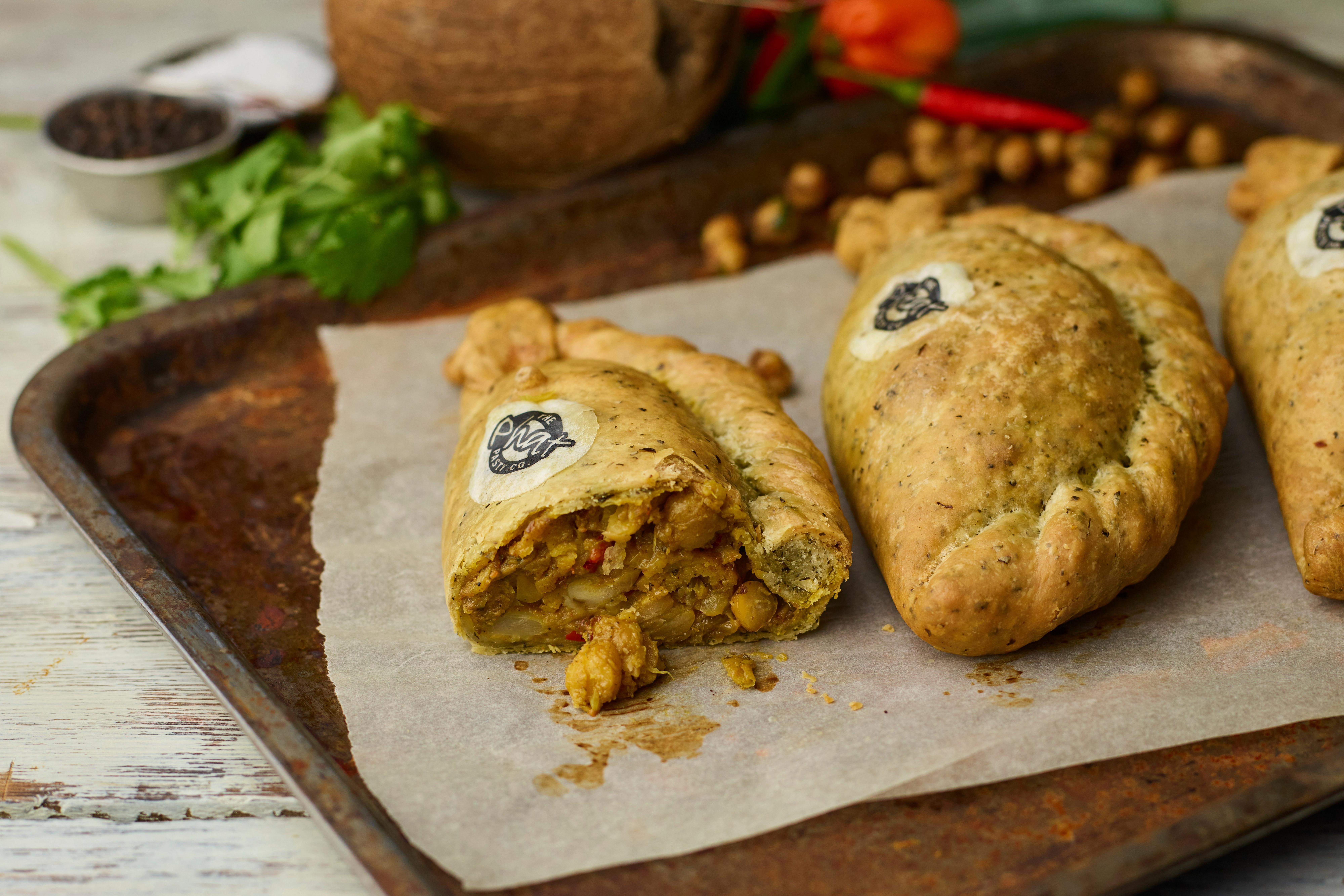 Phat Keralan Cauliflower, Chickpea and Onion Bhaji Pasty