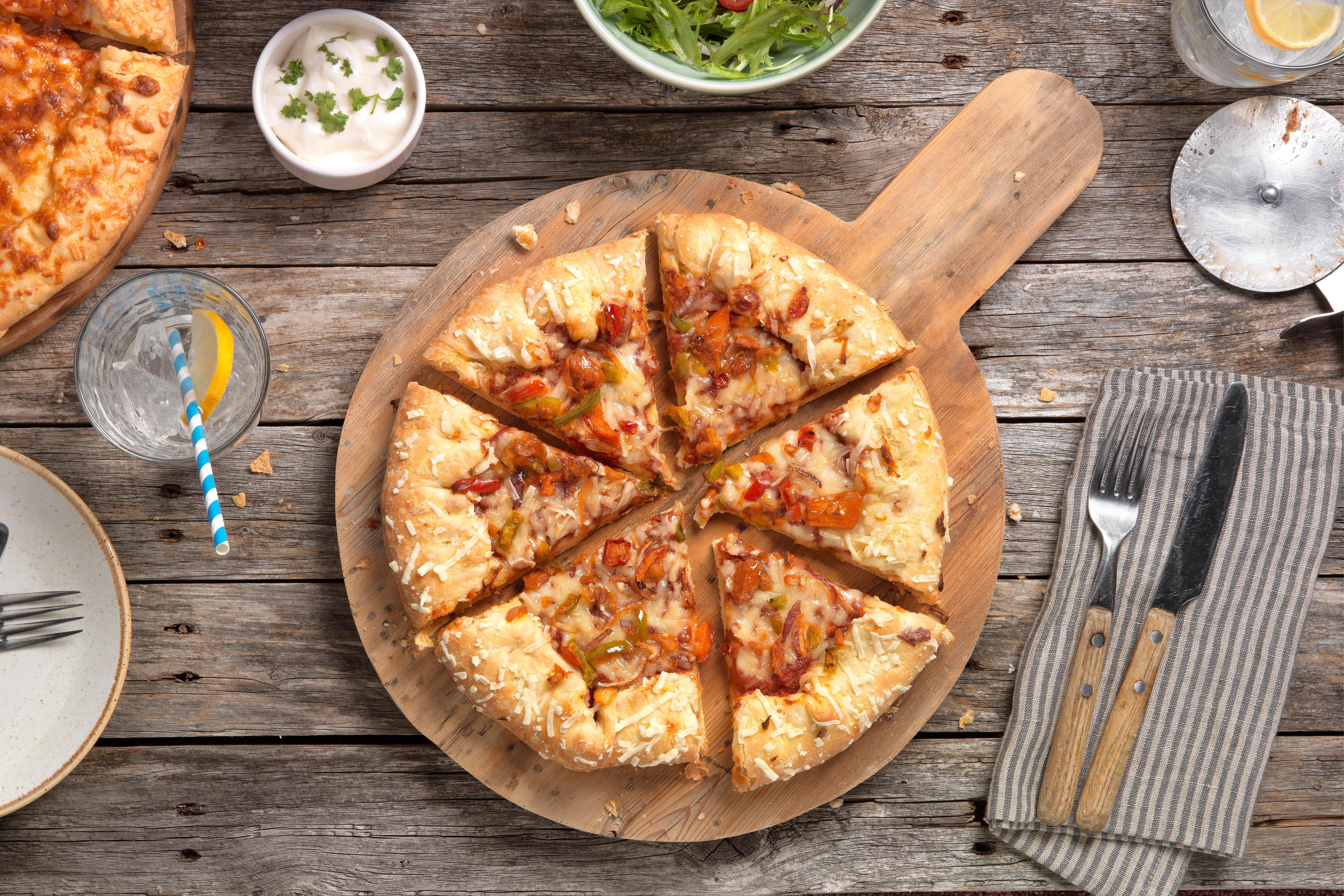 Chicago Town Take Away Stuffed Crust 25cm Vegan BBQ Jackfruit 10x1