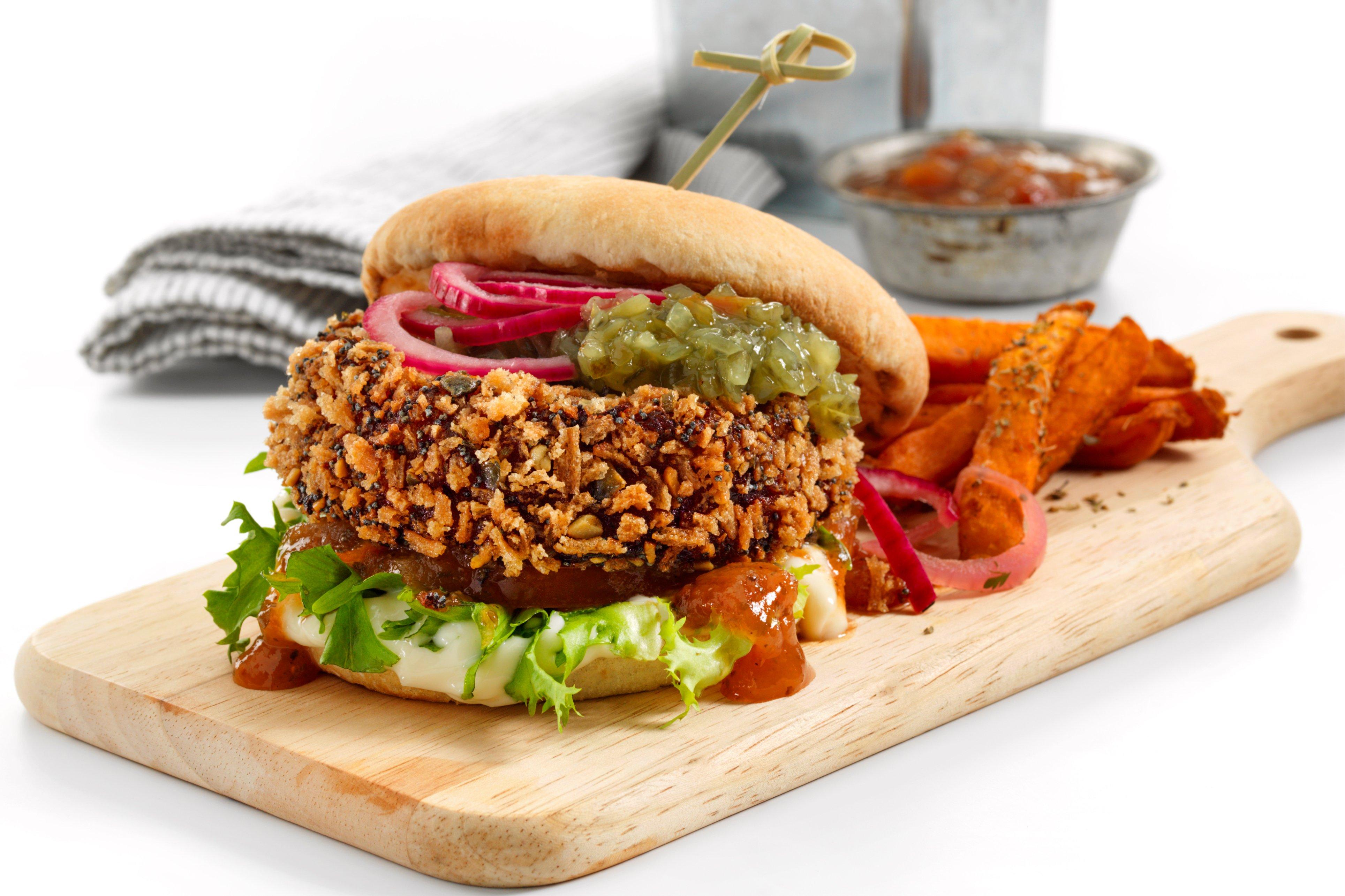 Brakes Beetroot Red Pepper & Quinoa Burger