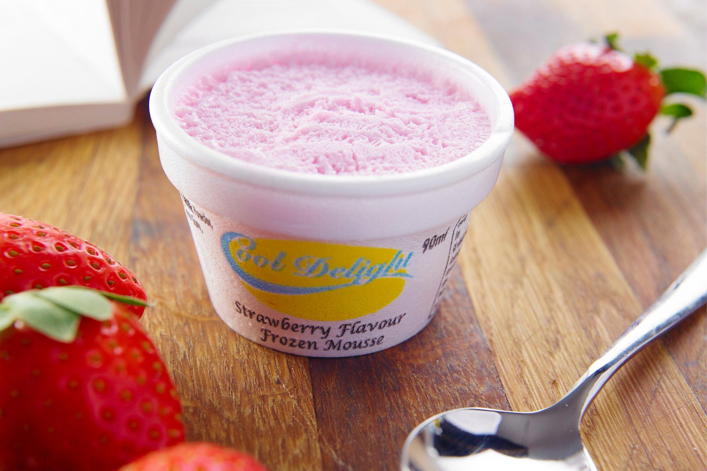 Cooldelight Strawberry Frozen Mousse Tub