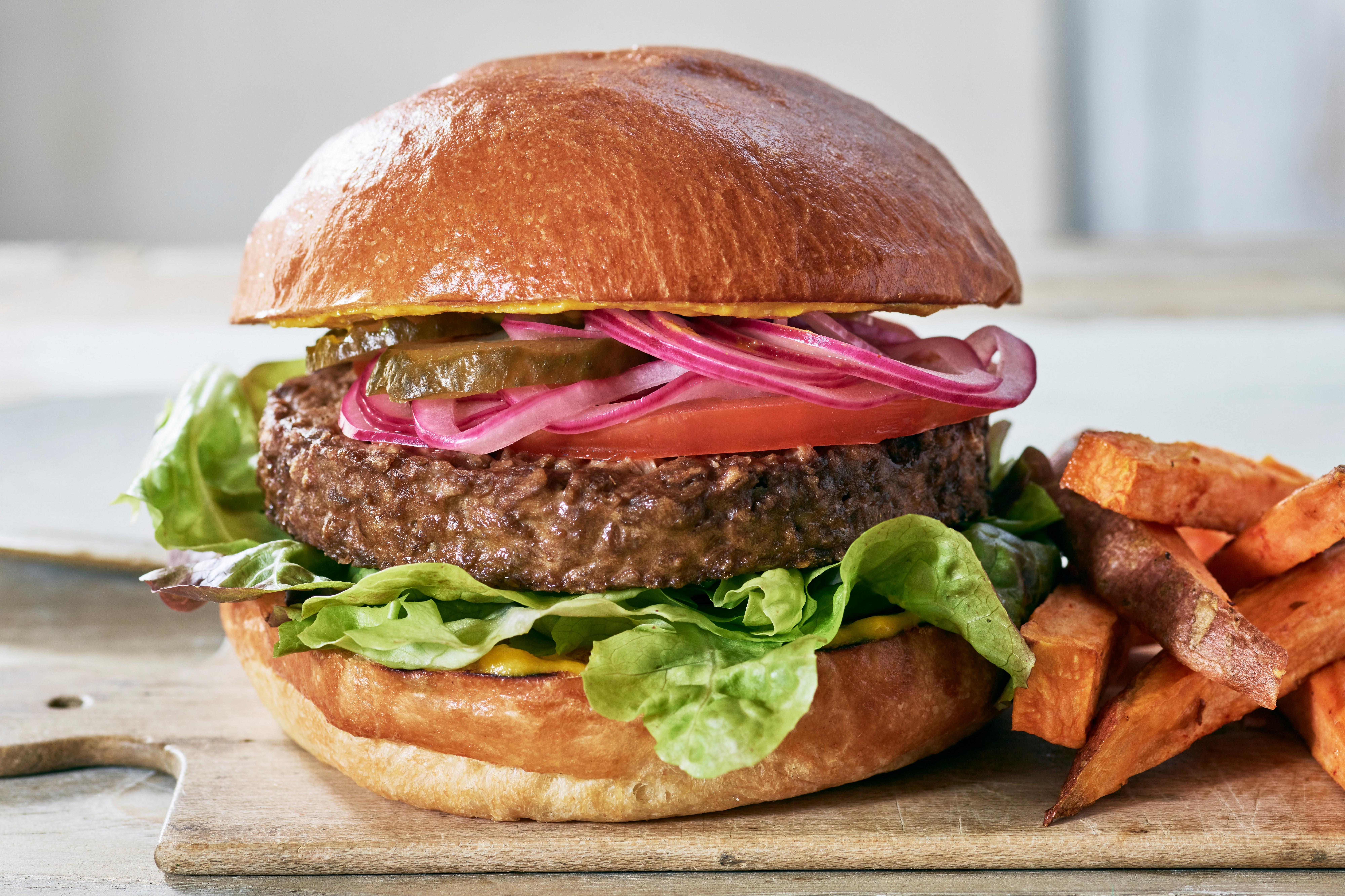 Linda McCartney Vegetarian 1/4lb Burger