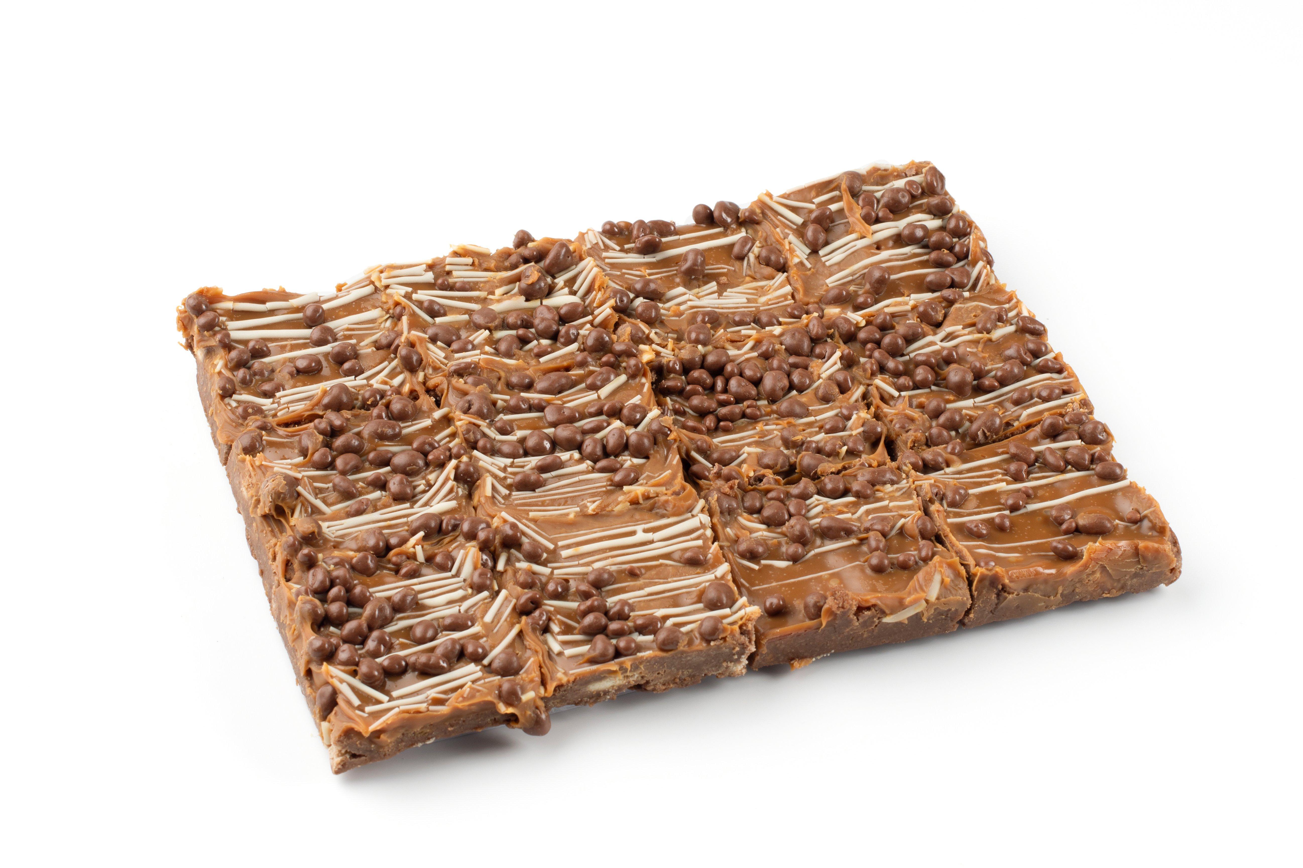 Grand Productions Caramel Honeycomb Crunch Traybake (Scotland Only)