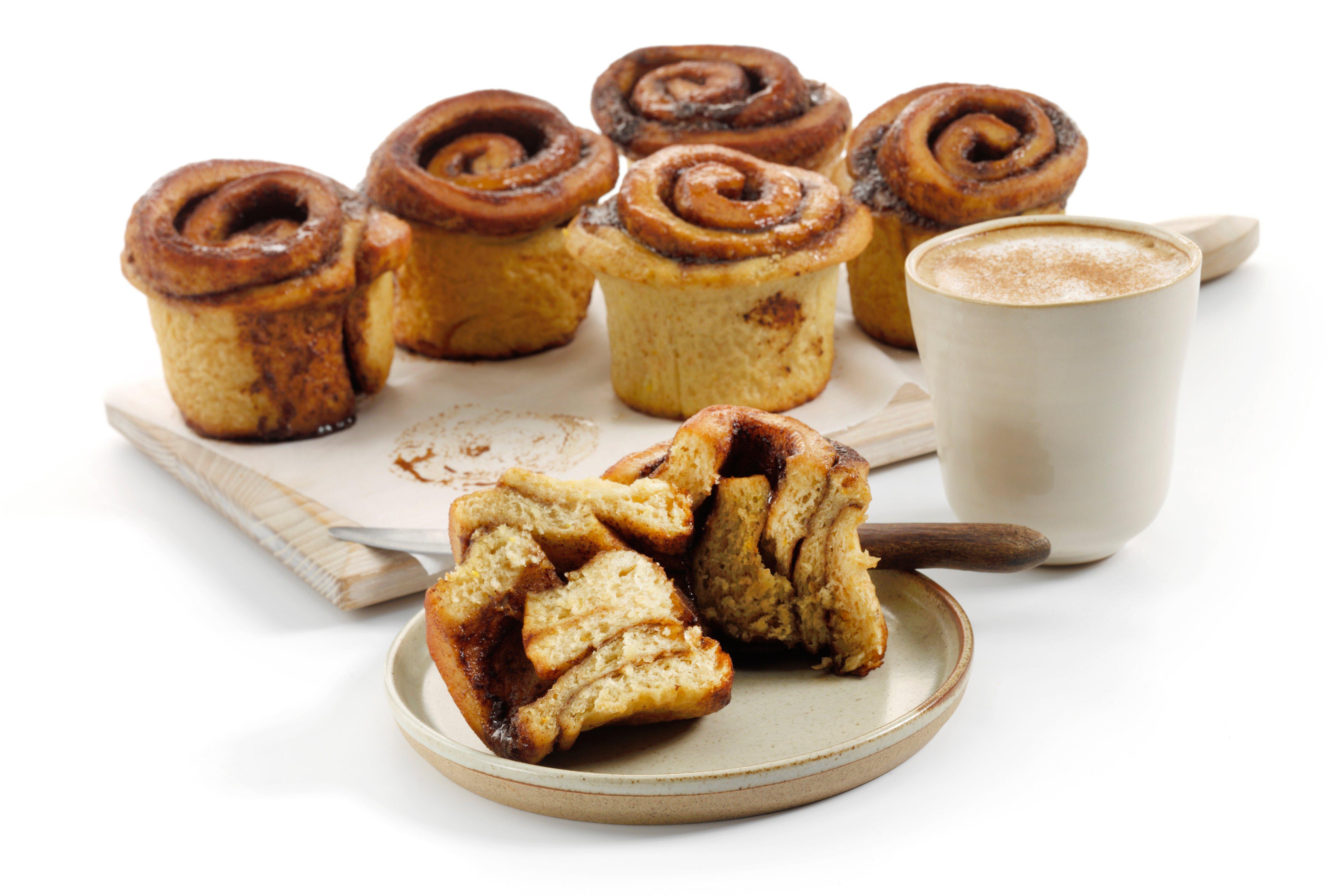 La Boulangerie Cinnamon Buns