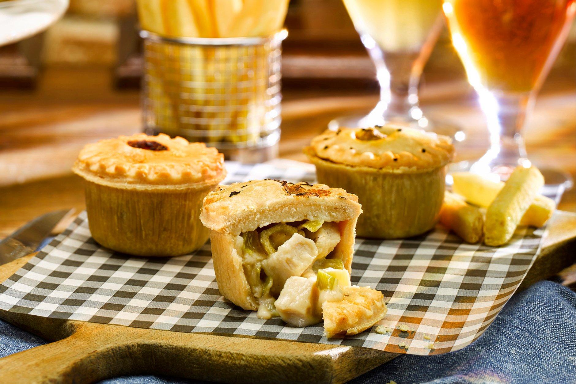 Phat Gluten Free Baked Mini Chicken, White Wine & Leek Pie