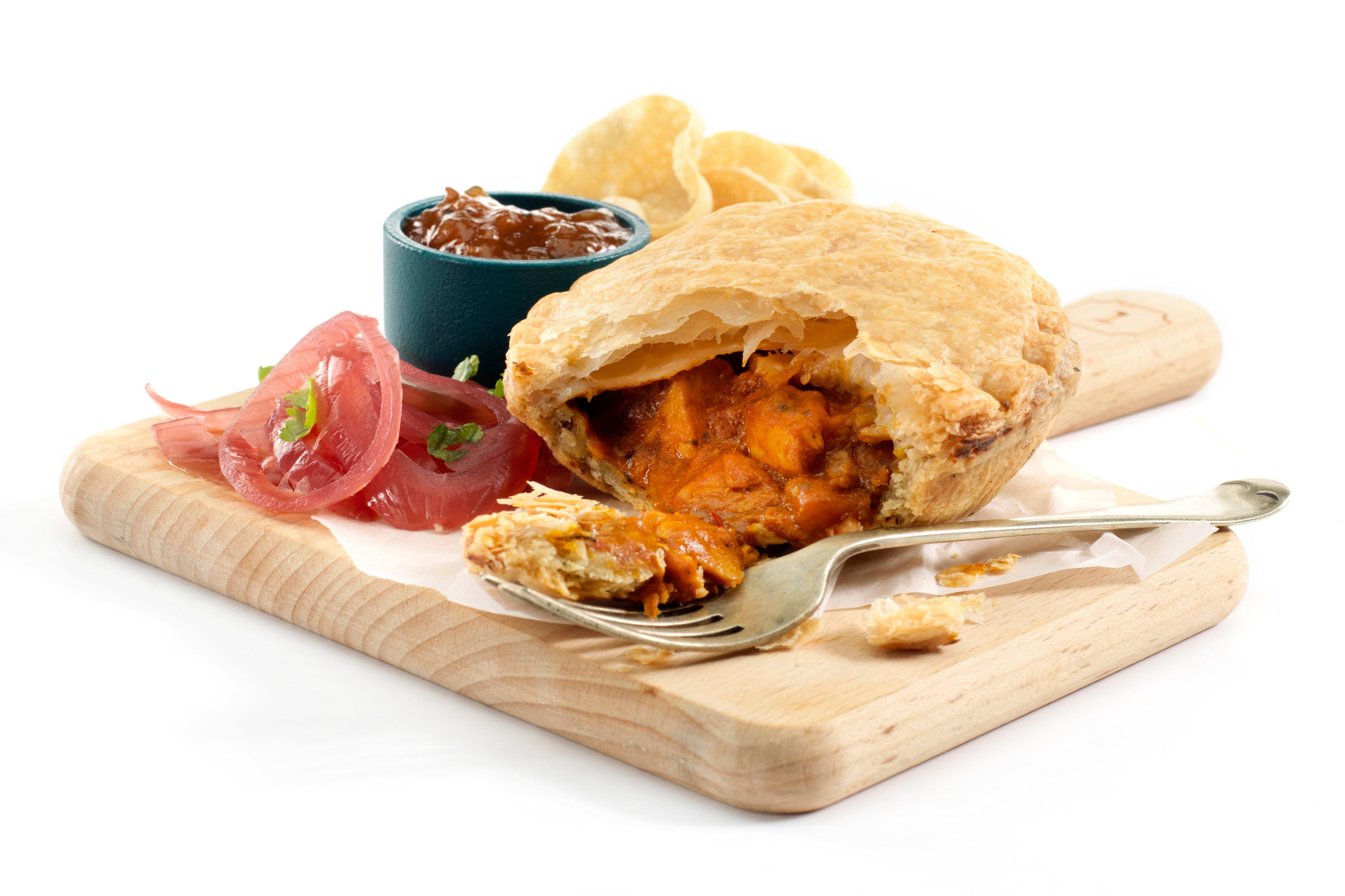 Sysco Essentials Chicken Balti Pies