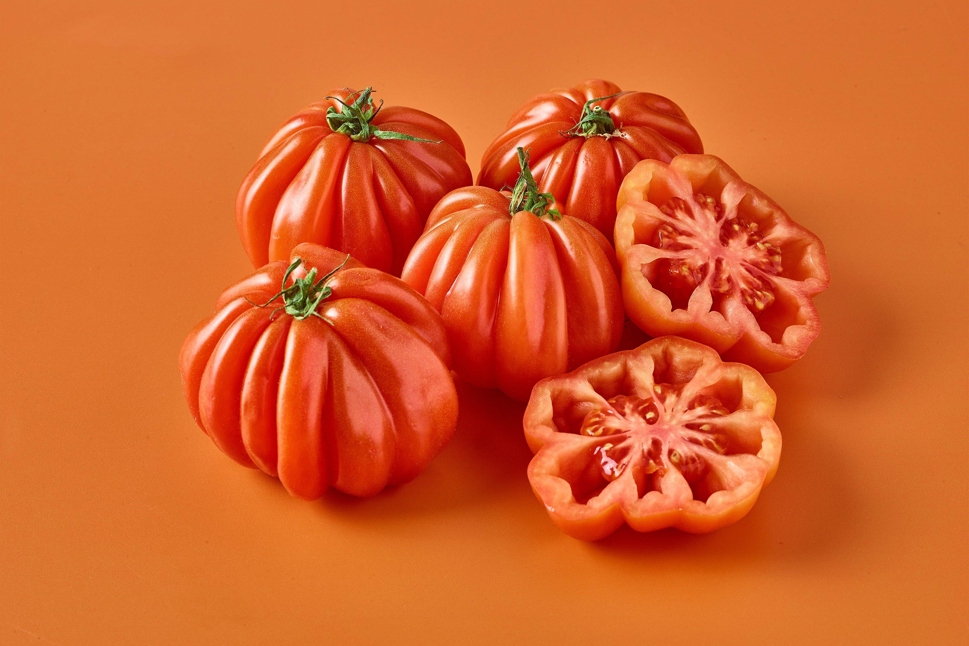 Coeur De Boeuf Tomato