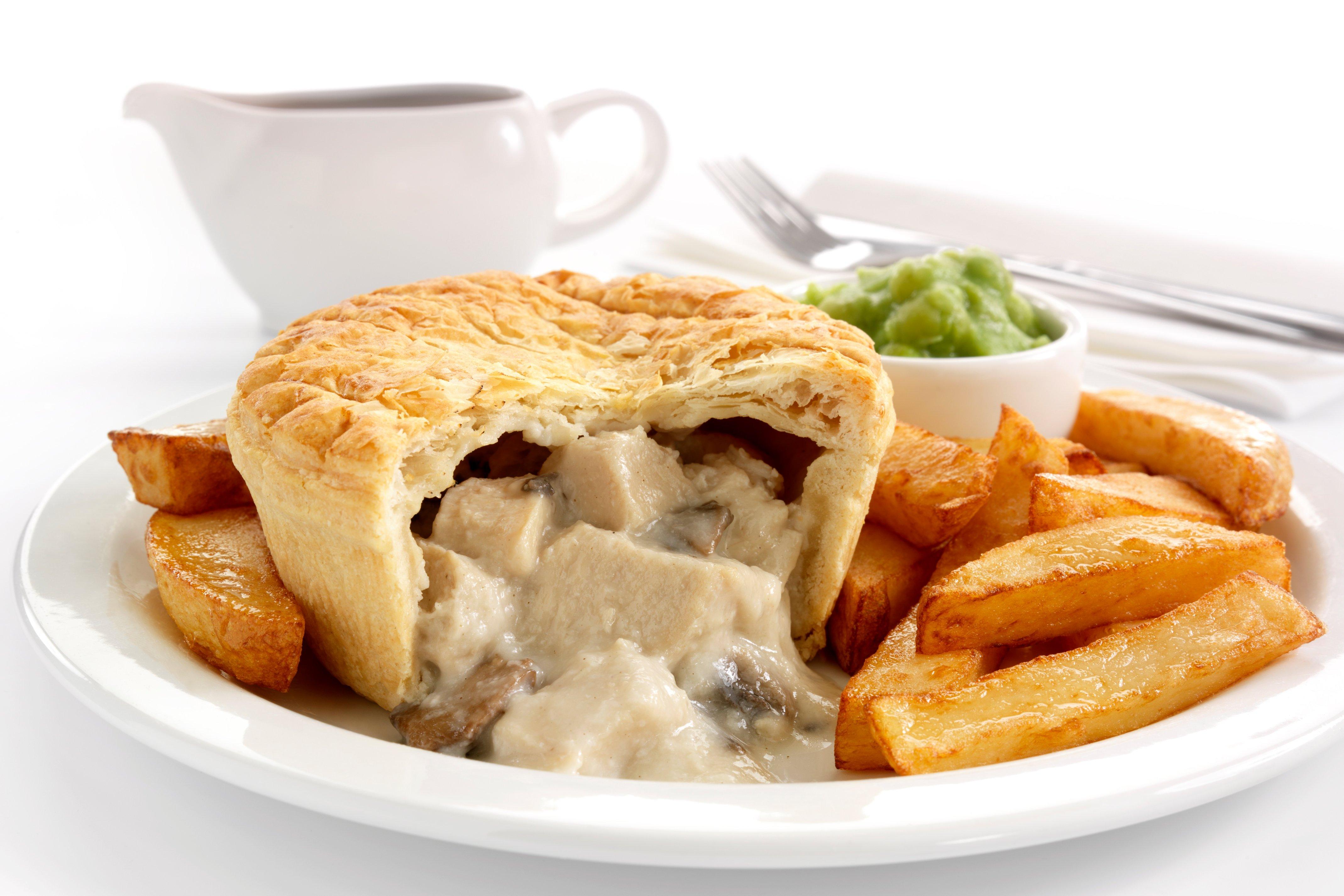 Brakes Chicken & Mushroom Pie