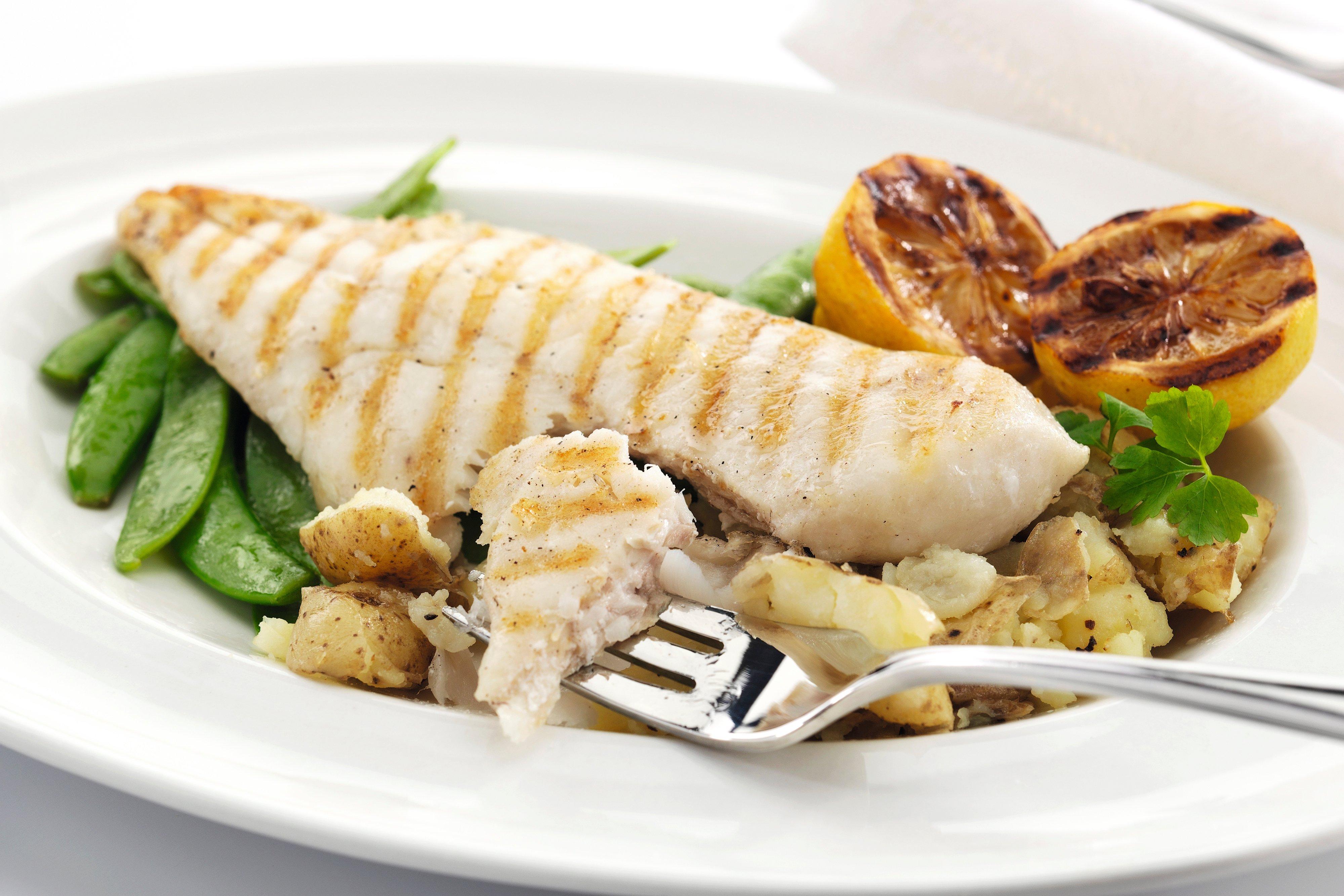 Fastnet Medium MSC Hake Fillets (skinless, boneless)