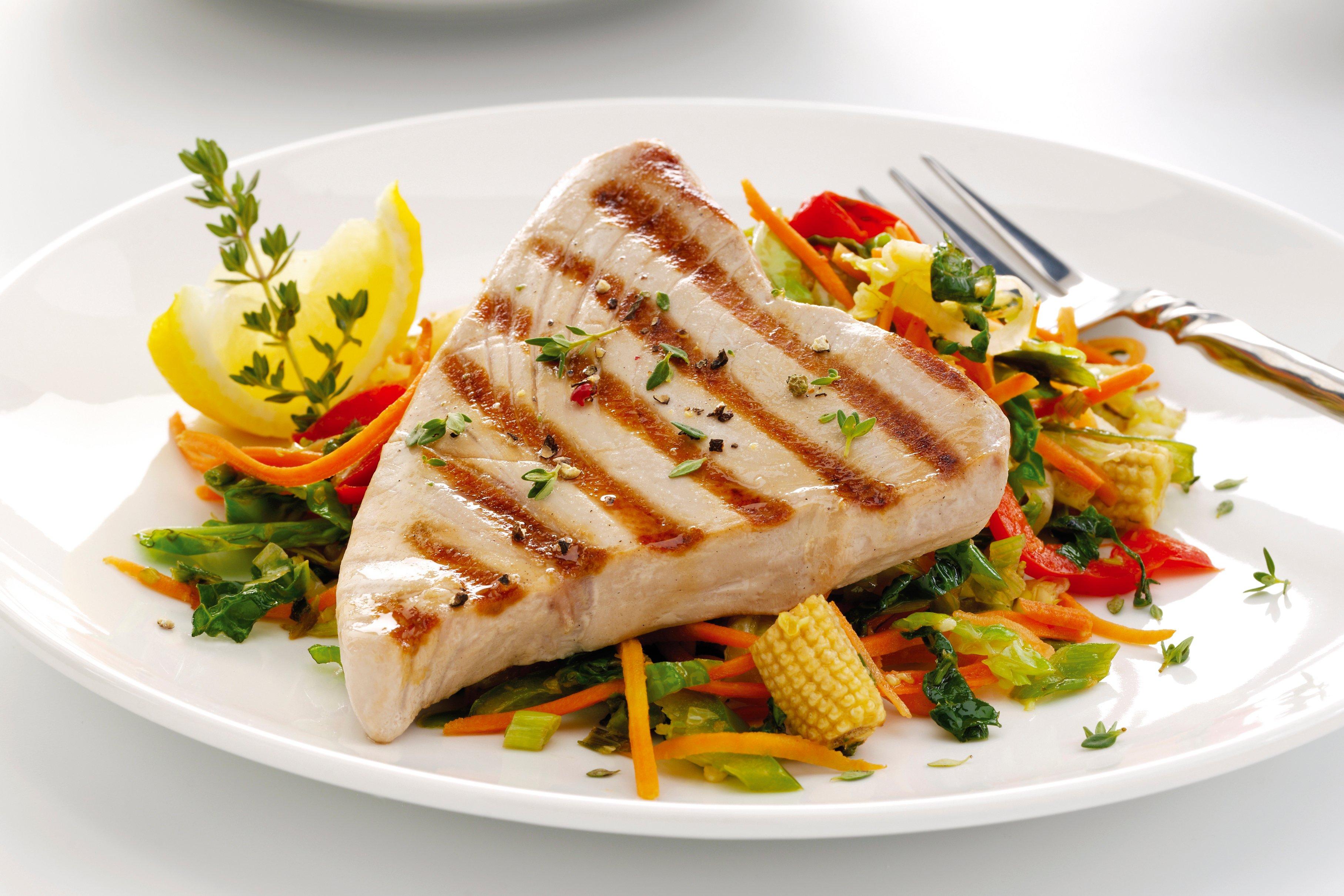 Large Tuna Suprêmes (skinless, boneless)