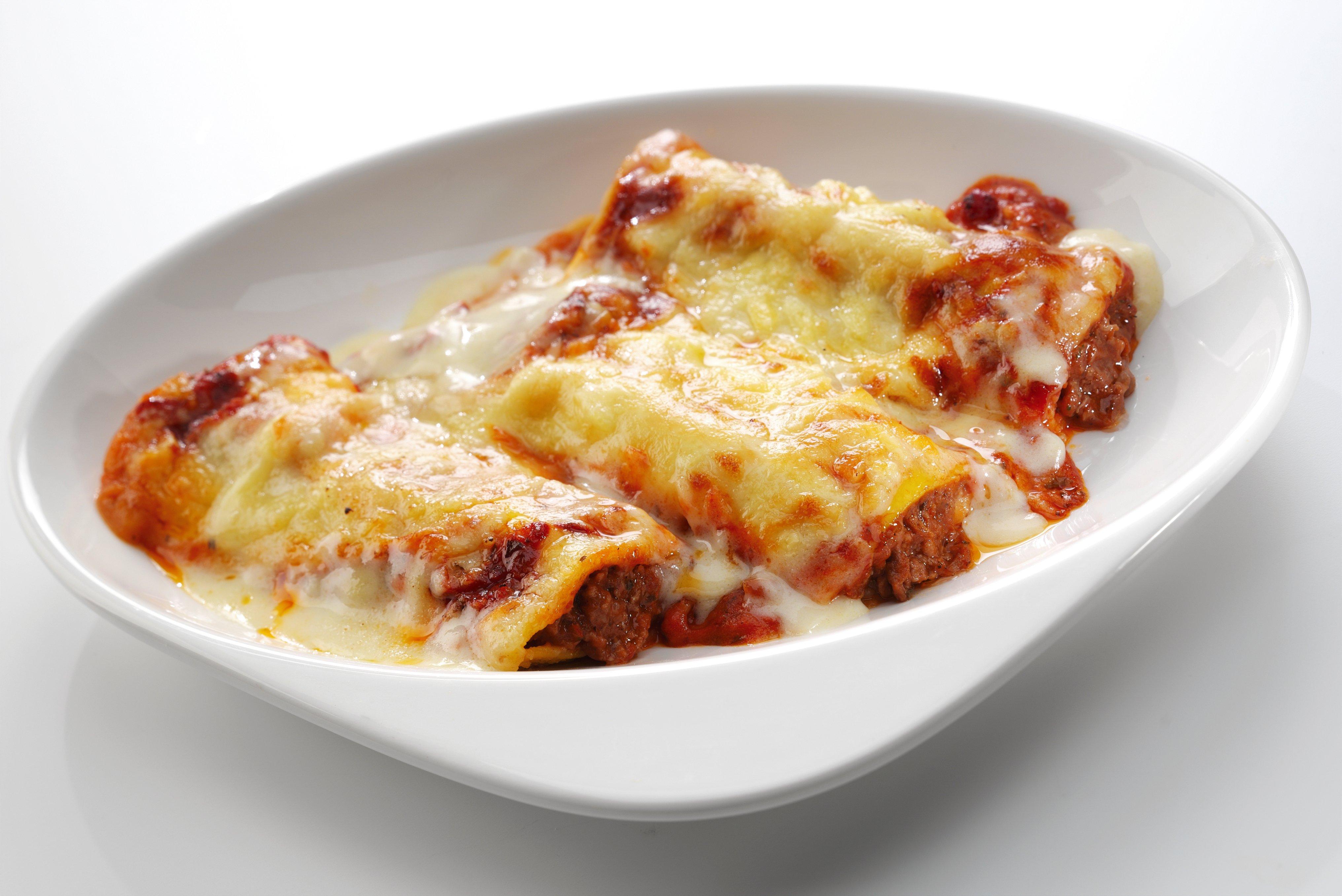 Brakes Cannelloni Beef Bolognaise