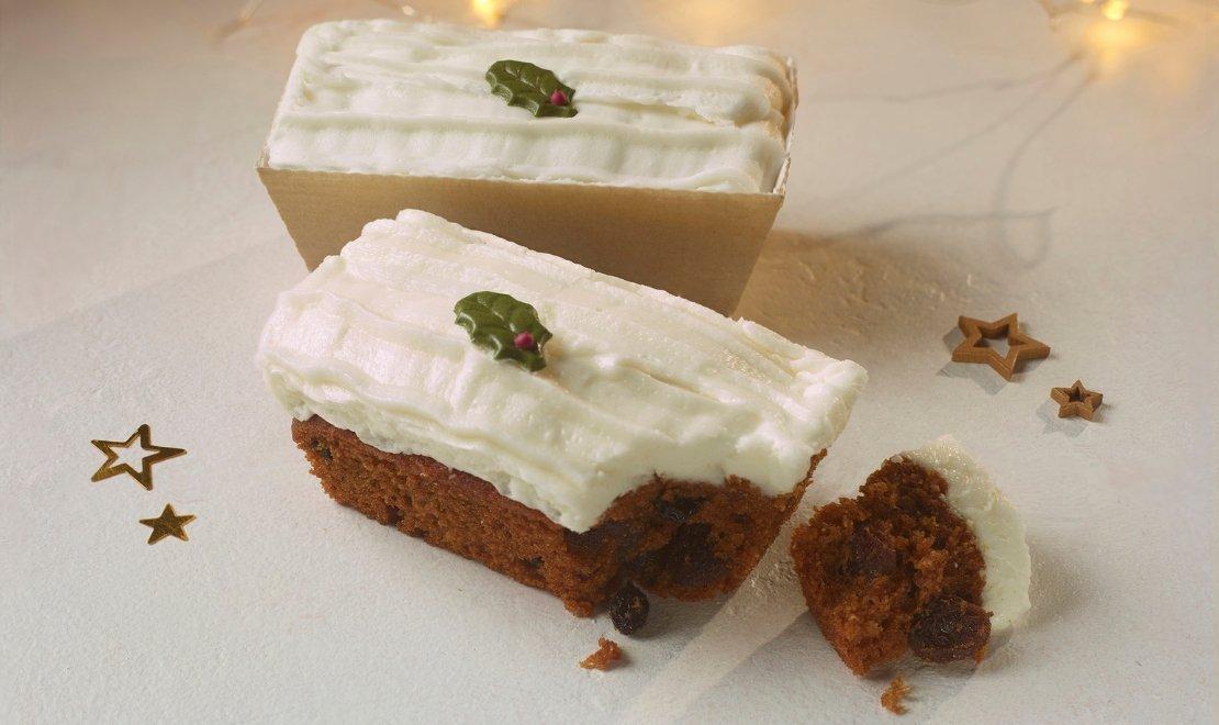 3_Mini_Iced_christmas_fruitcake