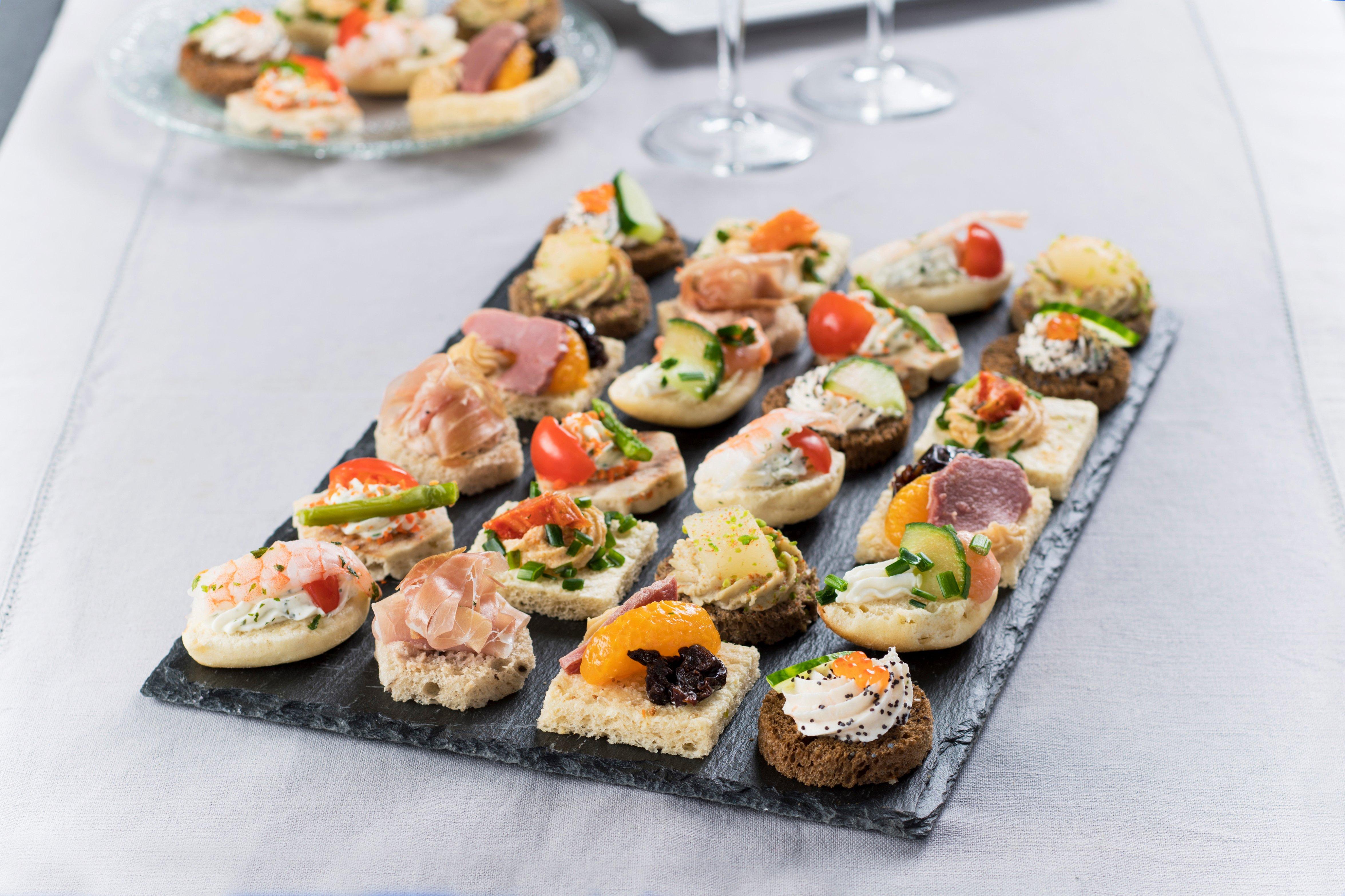 Tipiak Chicago Style Canapés