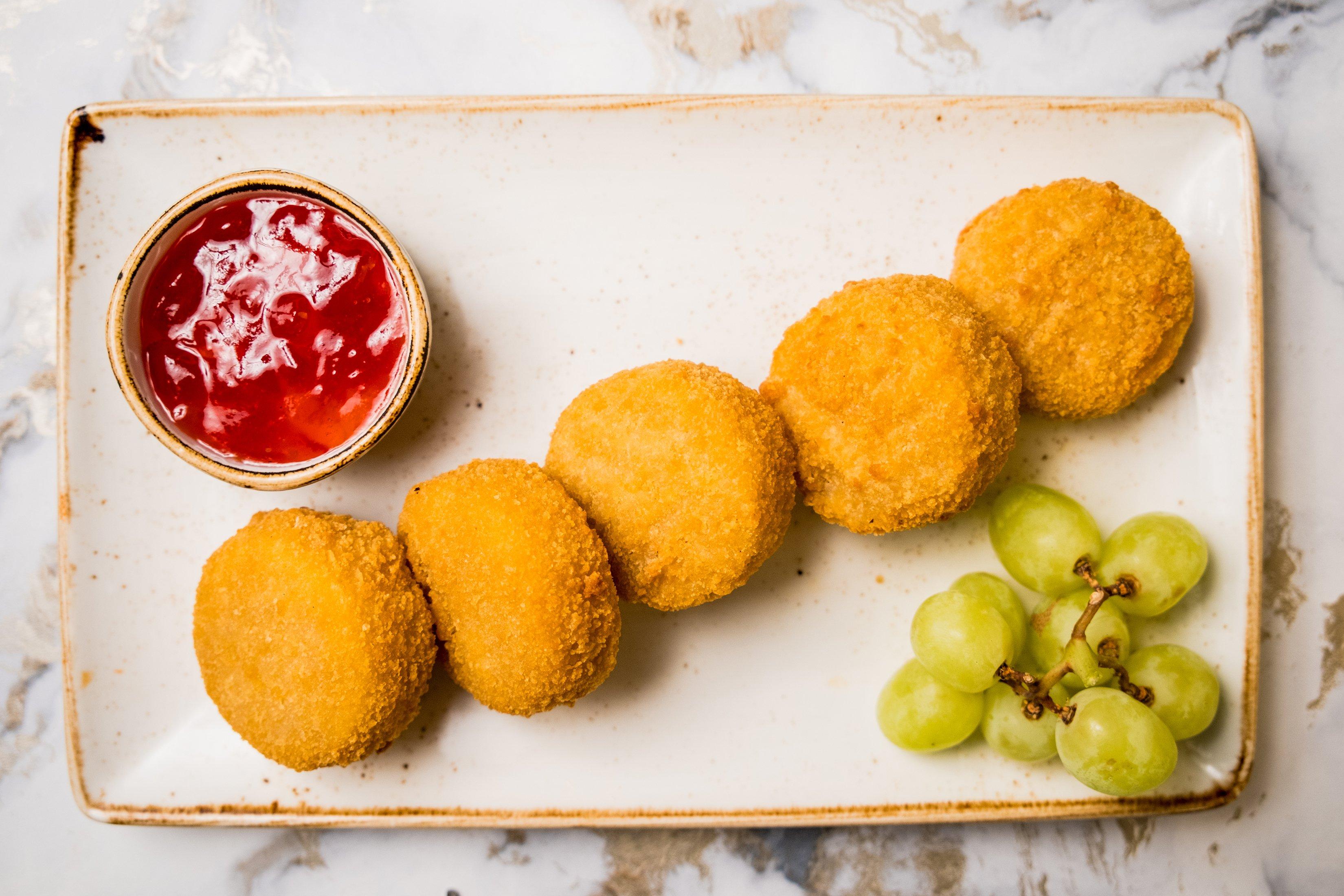 Carisma Breaded Camembert Rounds