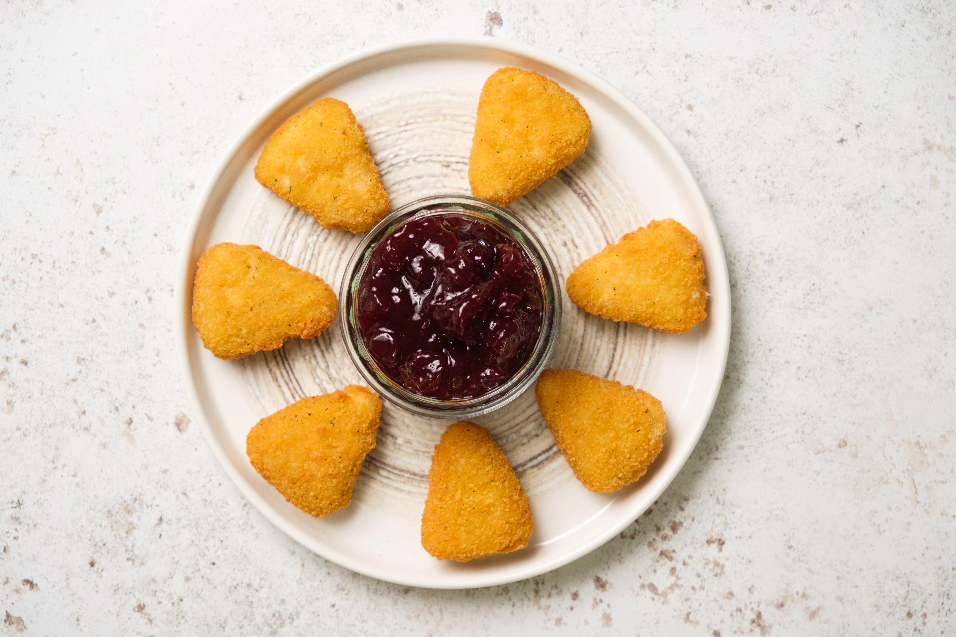 Carisma Breaded Brie Triangles