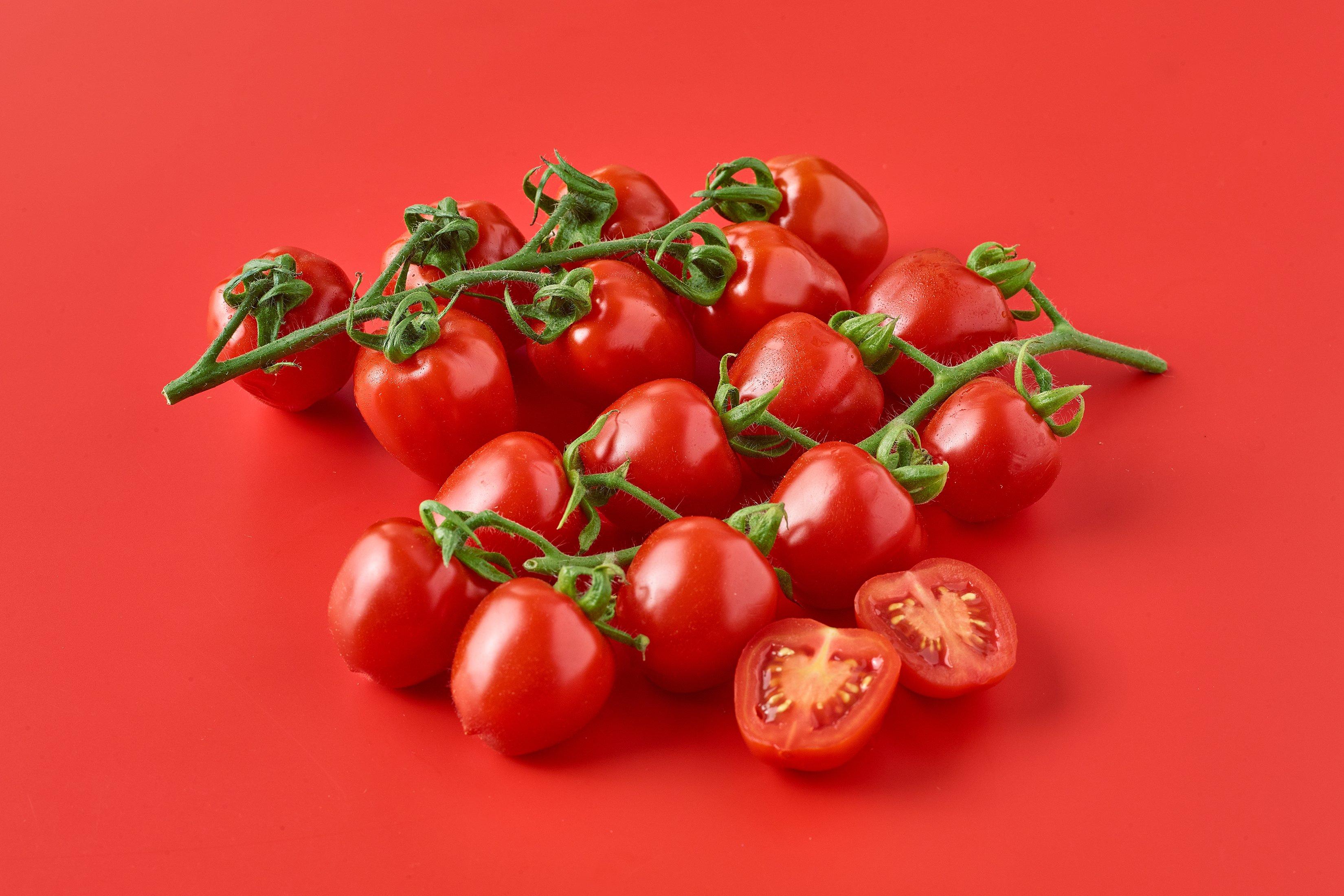 Plum Tomato On The Vine