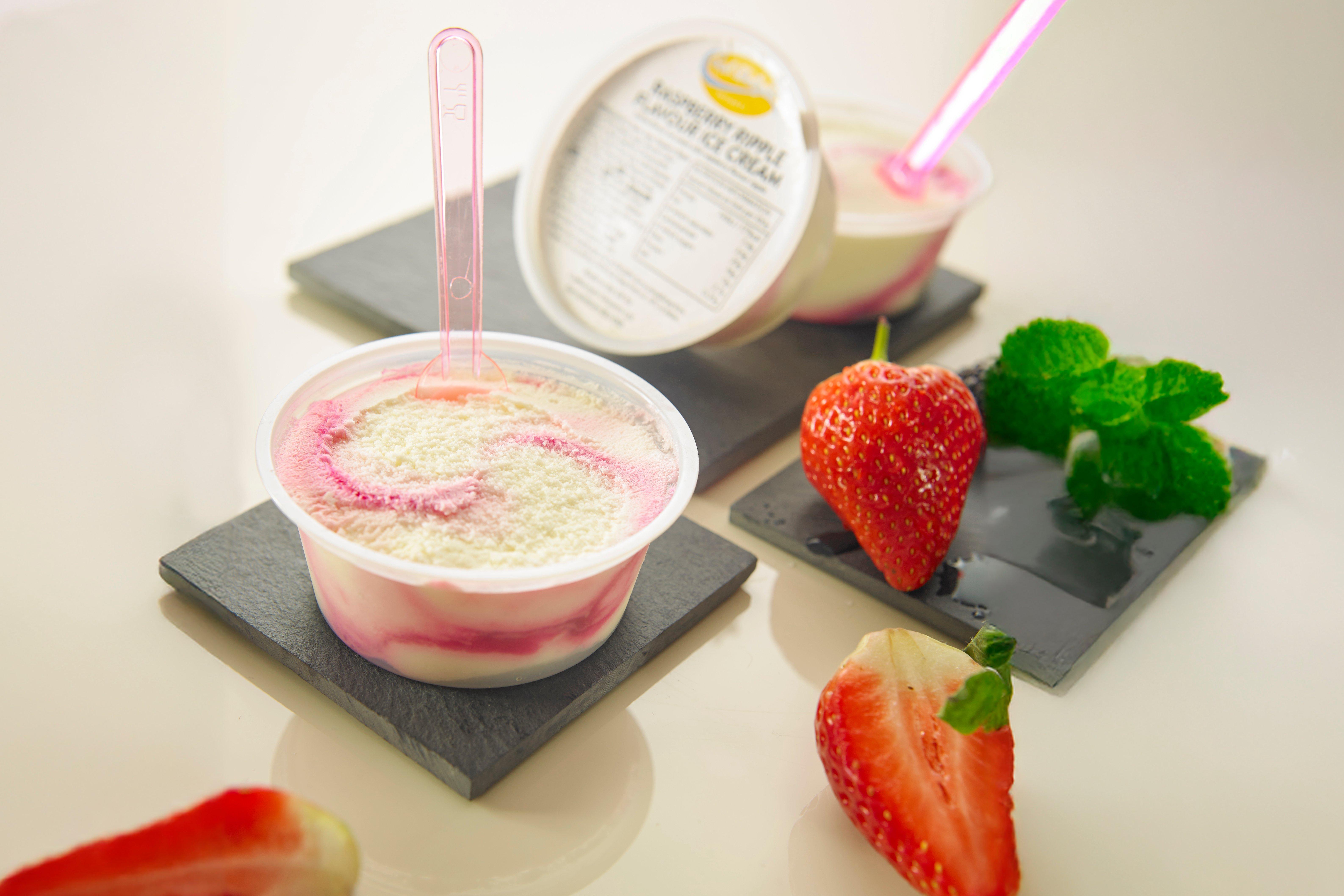 Cooldelight Raspberry Ripple Flavour Ice Cream Tubs