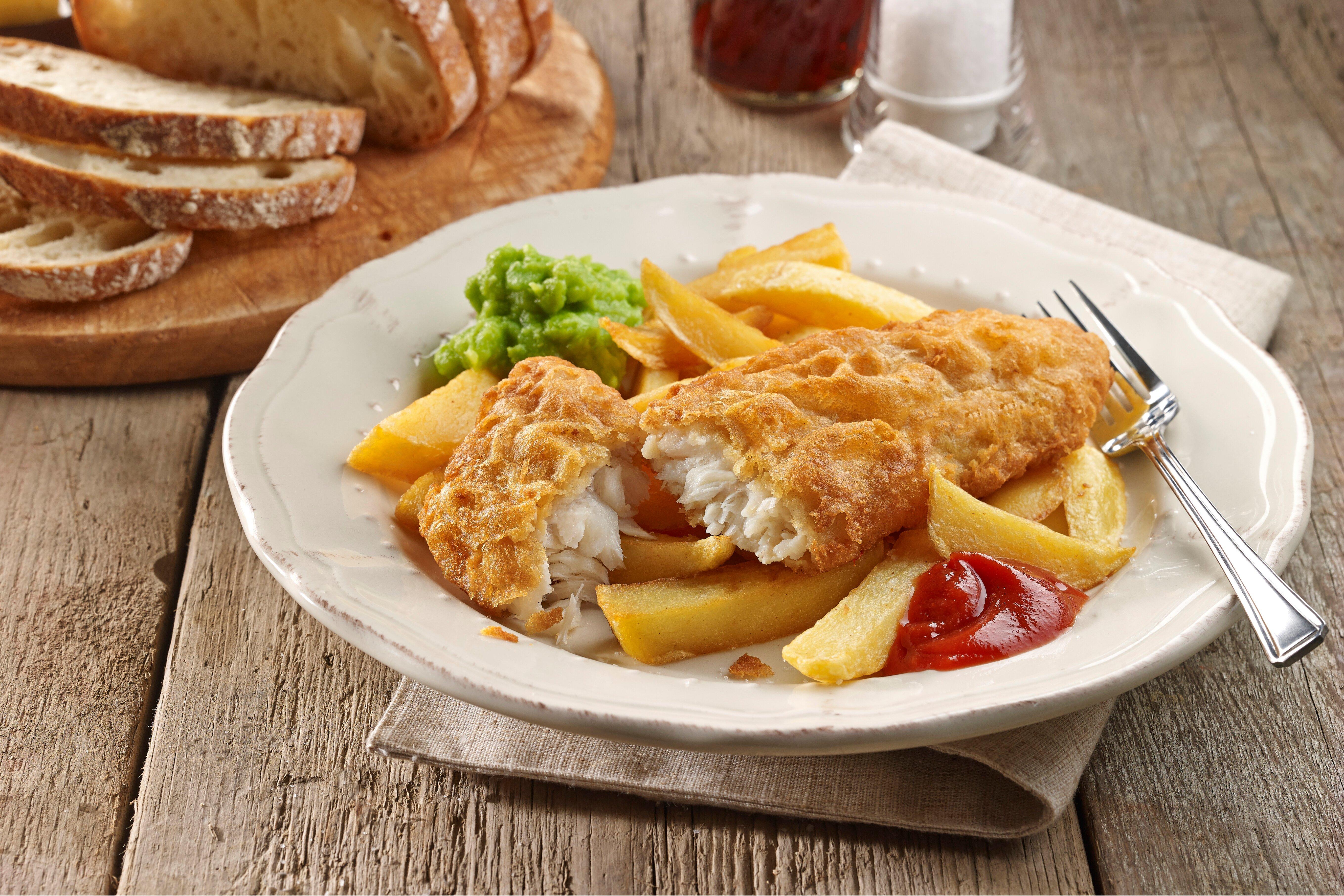 Youngs Battered MSC Pollock Fillets 125g