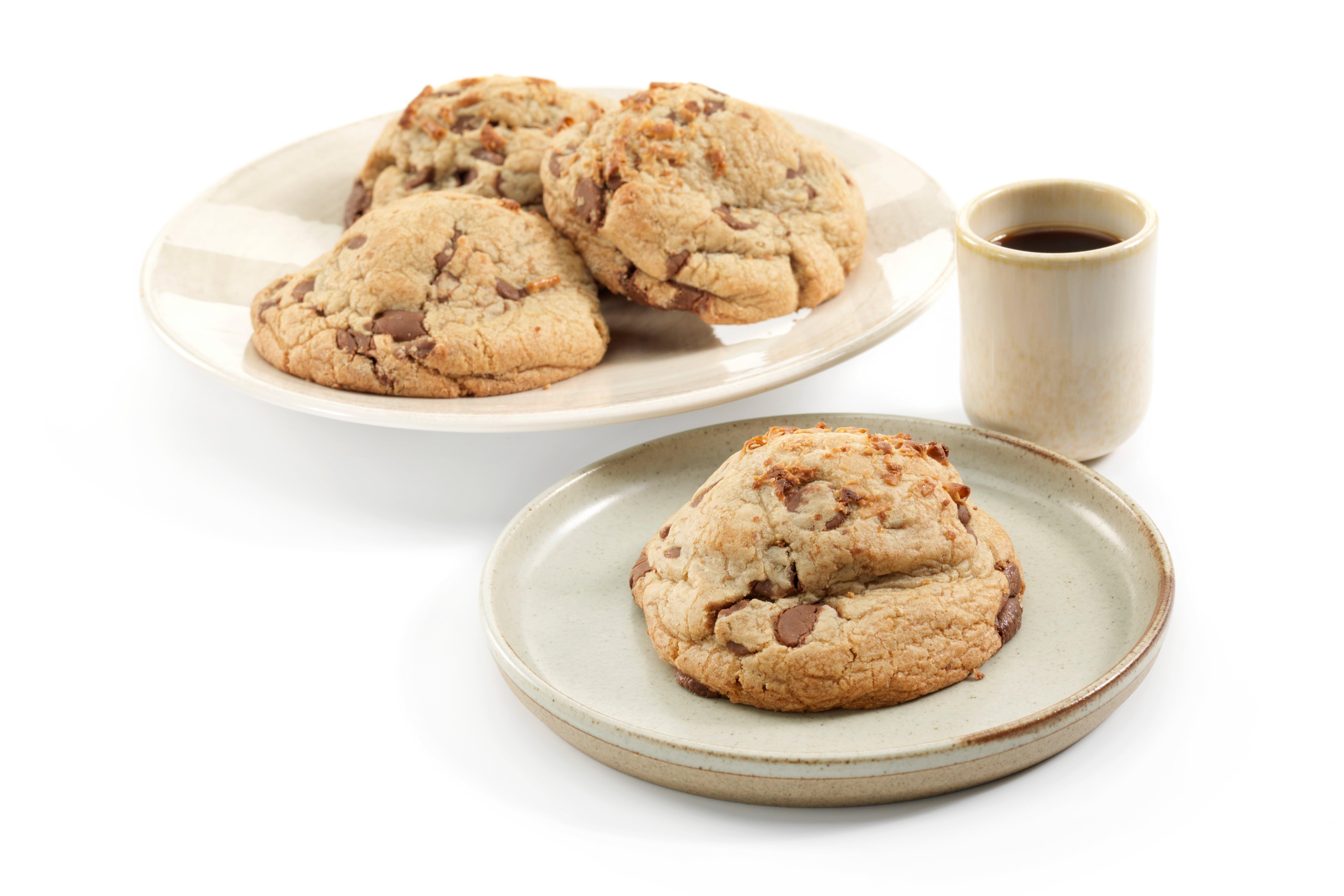 La Boulangerie Milk Chocolate & Salted Caramel Stuffed Cookies