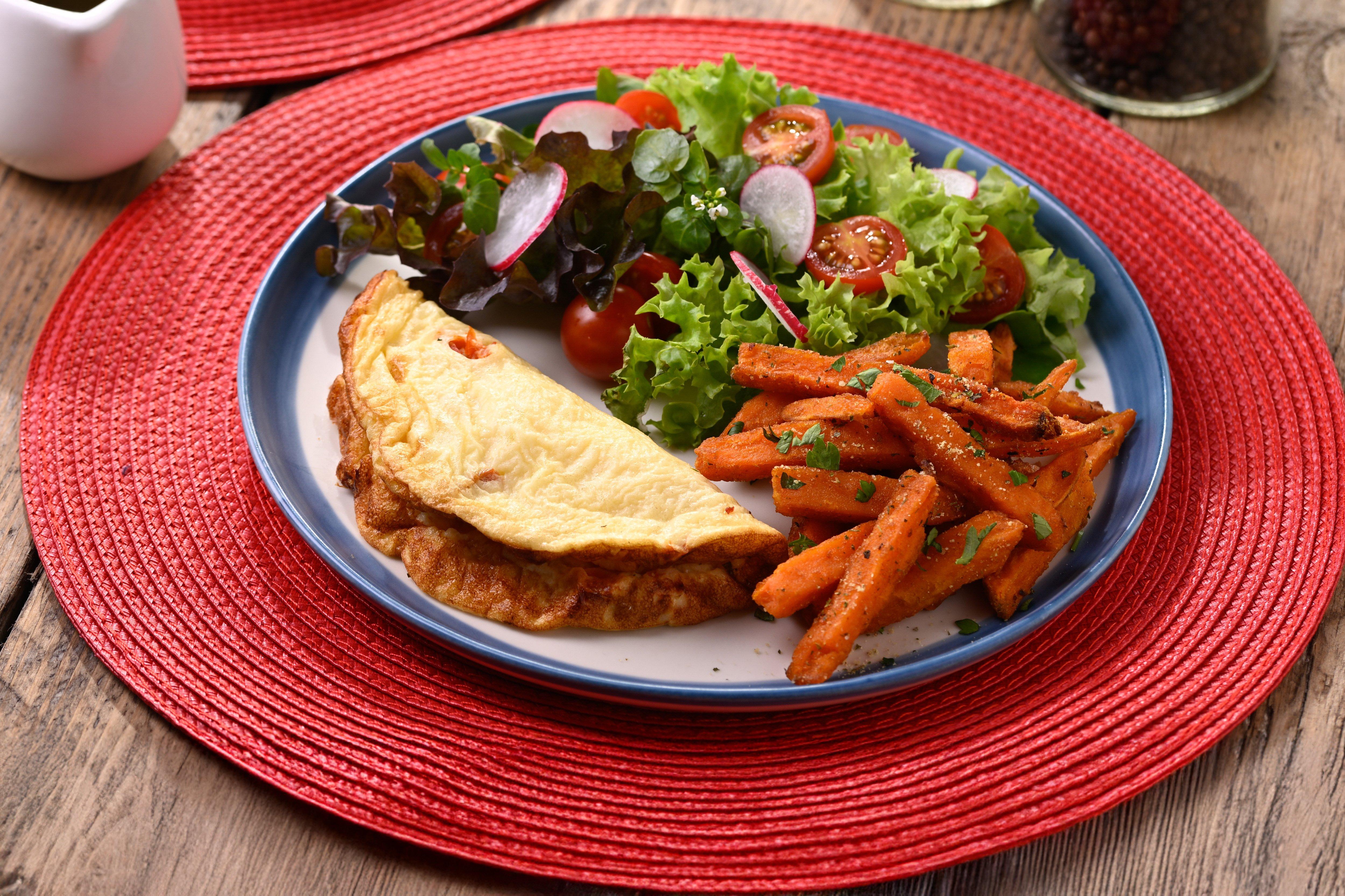 Great British Egg Company Tomato & Cheese Folded Omelette